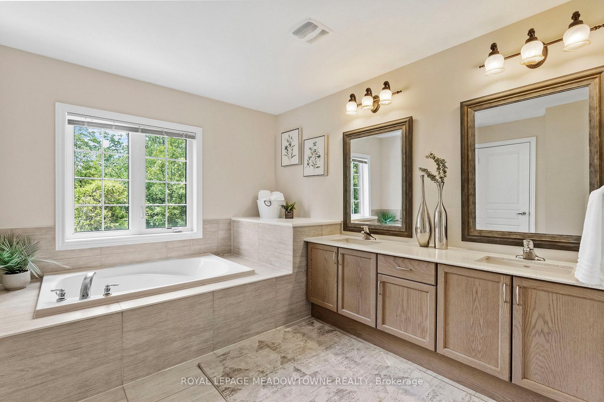 Photo 29 of 332 McGibbon Drive, Milton, Clarke — HOMEH