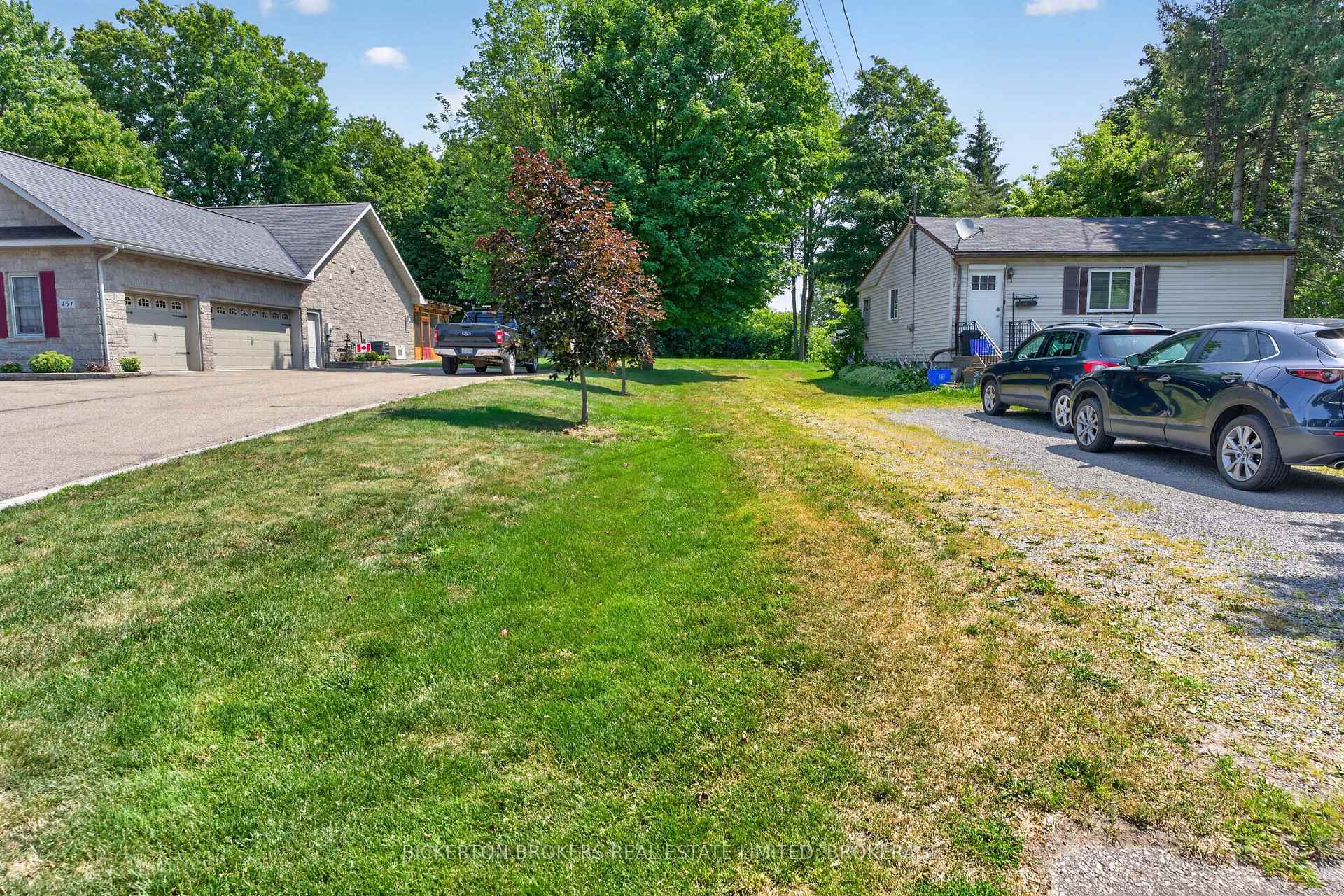 Photo 7 of 449 Charles Street N, Gananoque, Gananoque — HOMEH