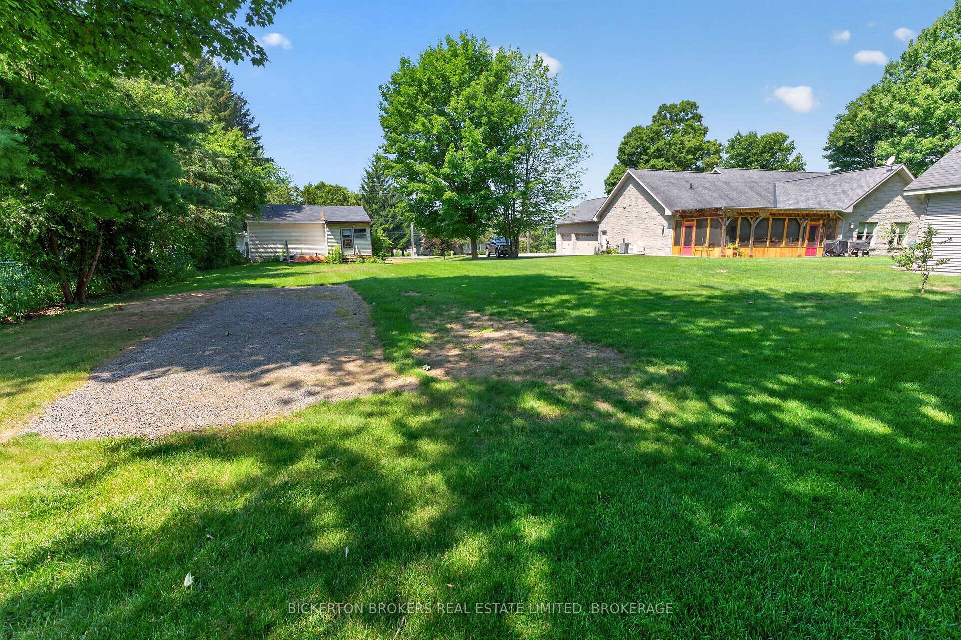 Photo 14 of 449 Charles Street N, Gananoque, Gananoque — HOMEH
