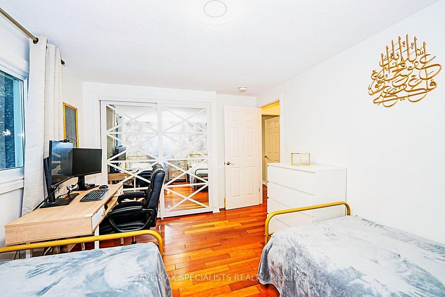 Photo 20 of 26 Fairington Crescent, St. Catharines, Lakeshore — HOMEH