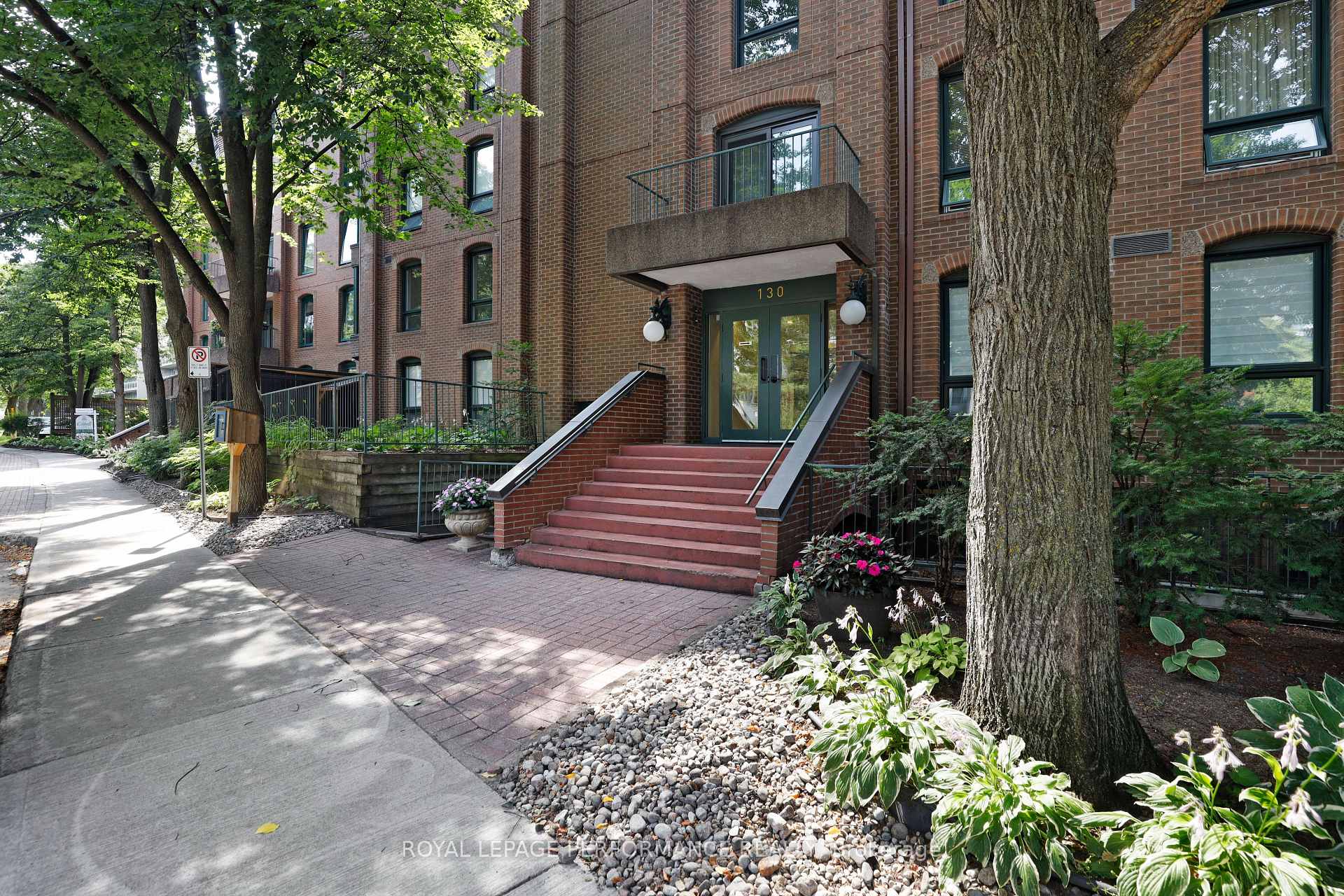 Photo 1 of Unit 4, 130 Rideau Terrace, Ottawa, Lindenlea — HOMEH