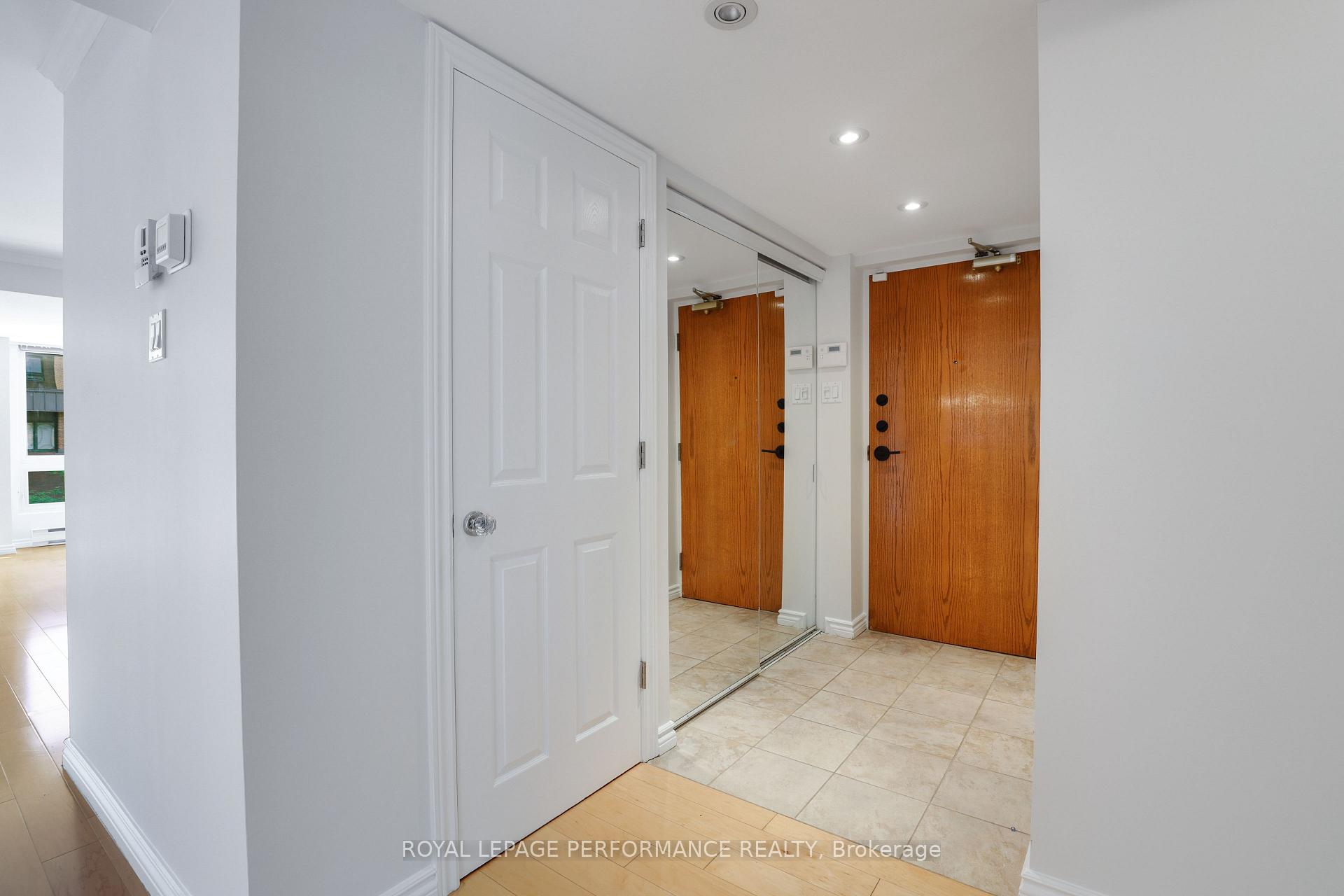 Photo 2 of Unit 4, 130 Rideau Terrace, Ottawa, Lindenlea — HOMEH