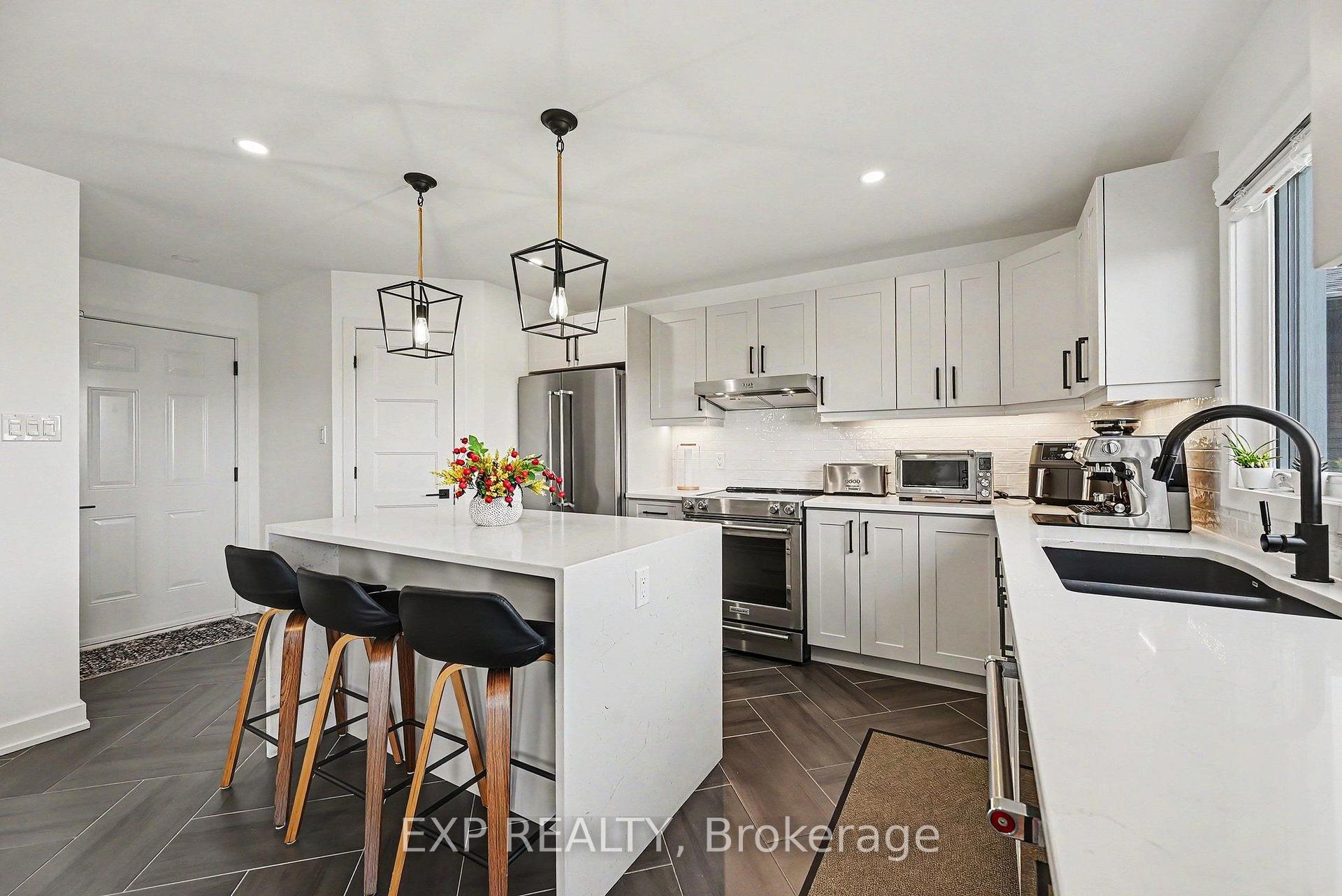 Photo 13 of 306 Moisson Street, Russell, Embrun — HOMEH