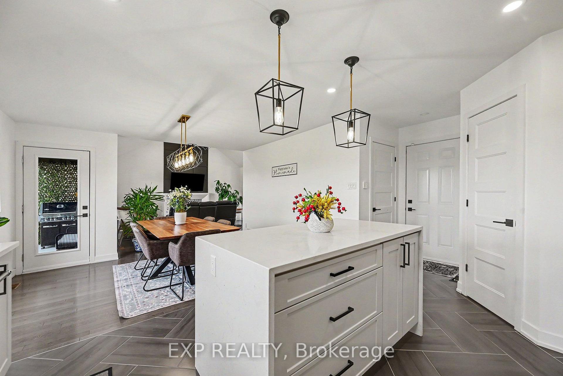 Photo 14 of 306 Moisson Street, Russell, Embrun — HOMEH