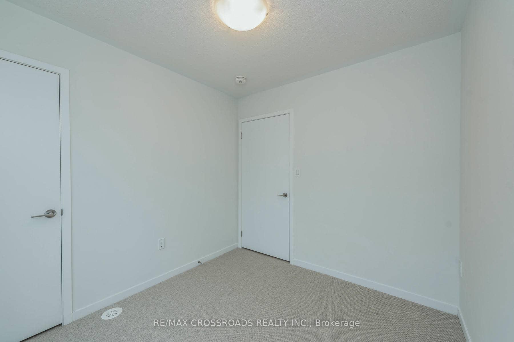 Photo 24 of Unit 292, 140 Honeycrisp Crescent, Vaughan, Vaughan Corporate Centre — HOMEH