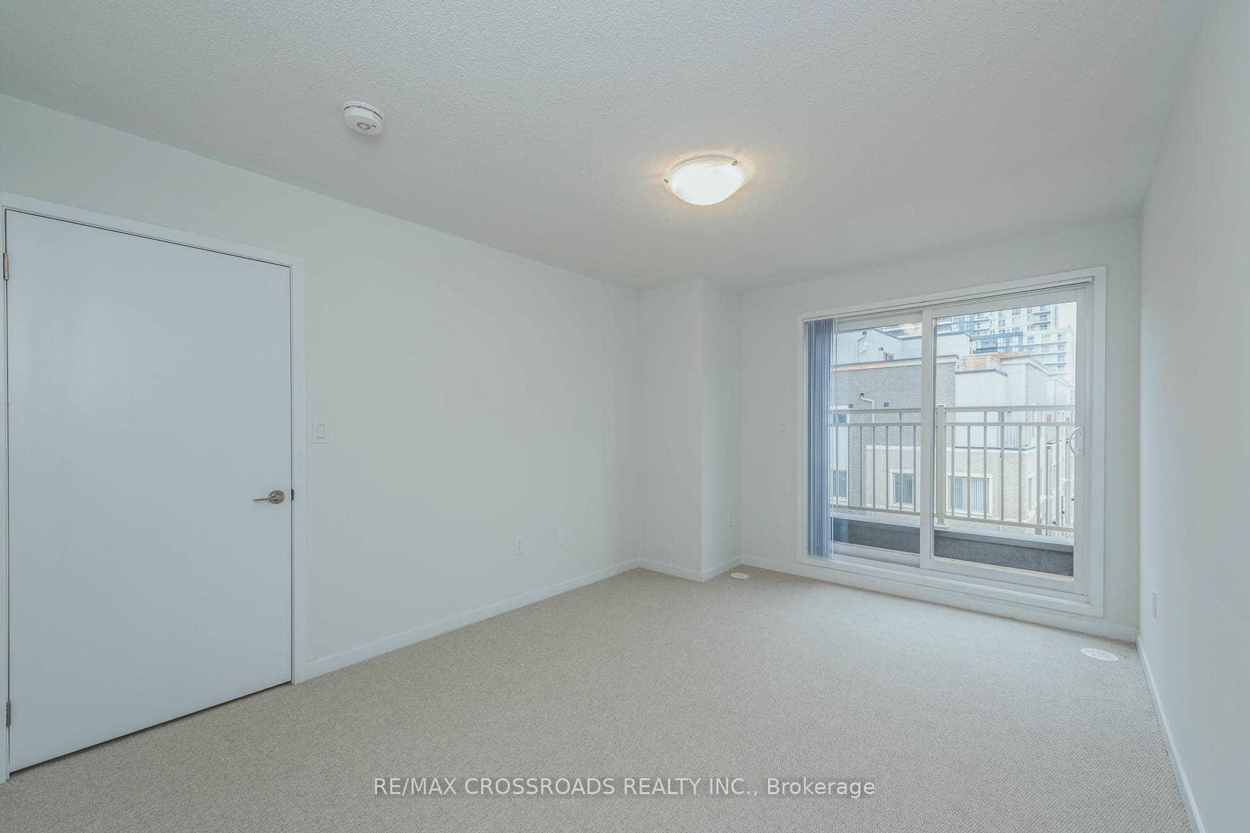 Photo 27 of Unit 292, 140 Honeycrisp Crescent, Vaughan, Vaughan Corporate Centre — HOMEH