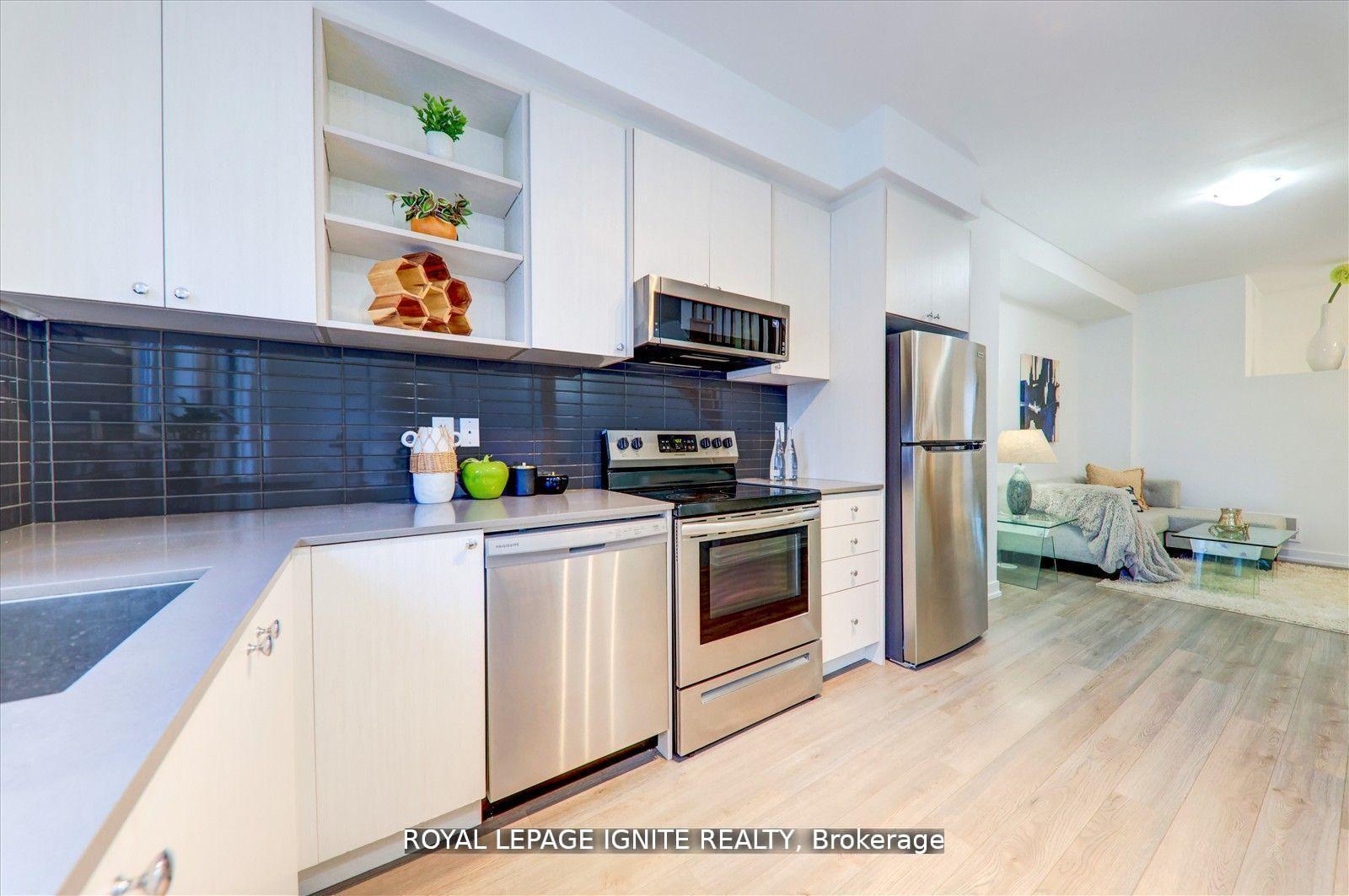 Photo 9 of 167 Downsview Park Boulevard, North York, Downsview-Roding-CFB — HOMEH