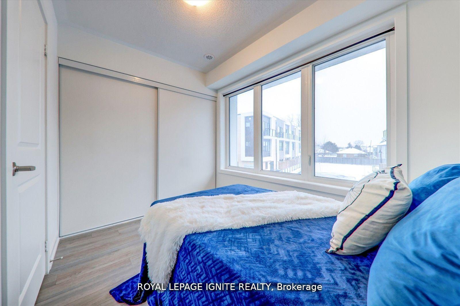Photo 15 of 167 Downsview Park Boulevard, North York, Downsview-Roding-CFB — HOMEH