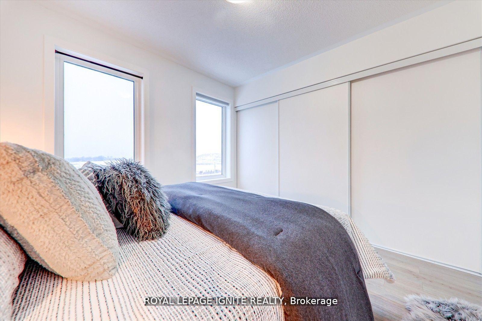 Photo 22 of 167 Downsview Park Boulevard, North York, Downsview-Roding-CFB — HOMEH