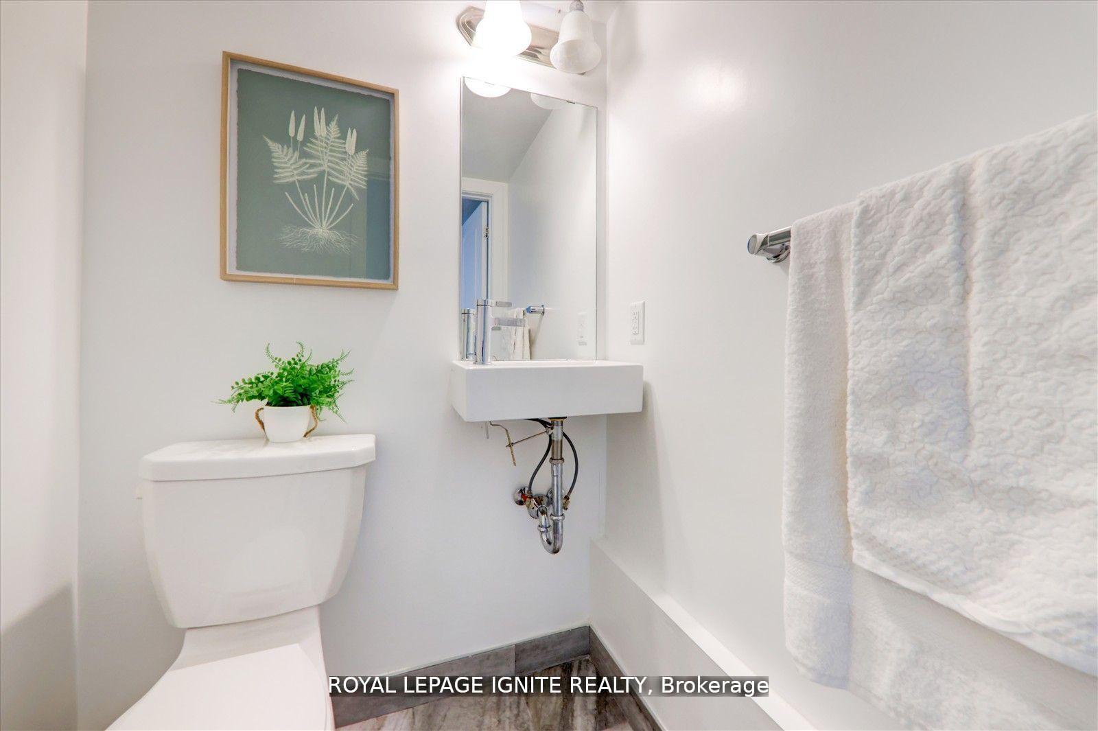Photo 30 of 167 Downsview Park Boulevard, North York, Downsview-Roding-CFB — HOMEH