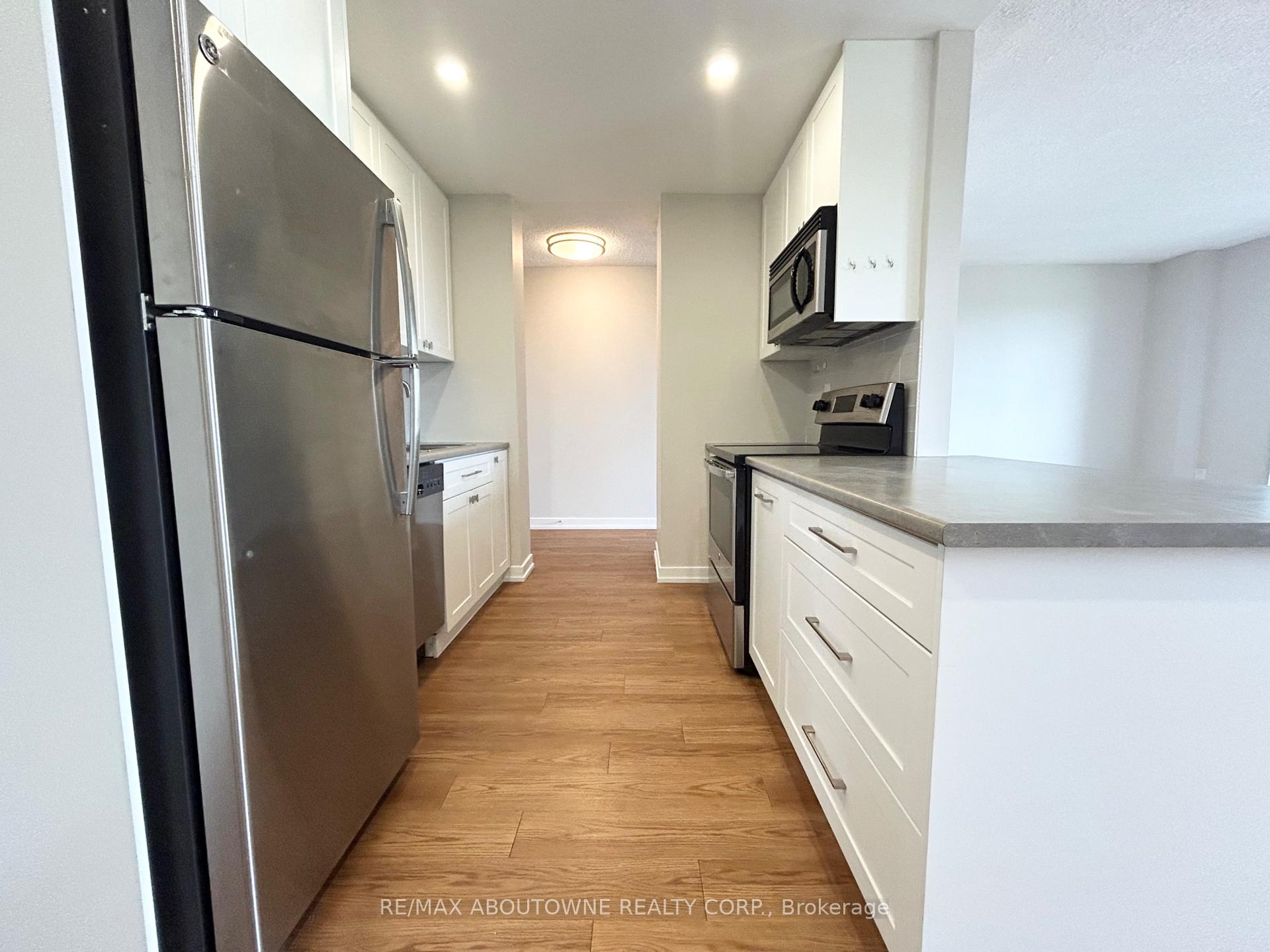Photo 6 of Unit 904, 82 Millside Drive, Milton, Old Milton — HOMEH