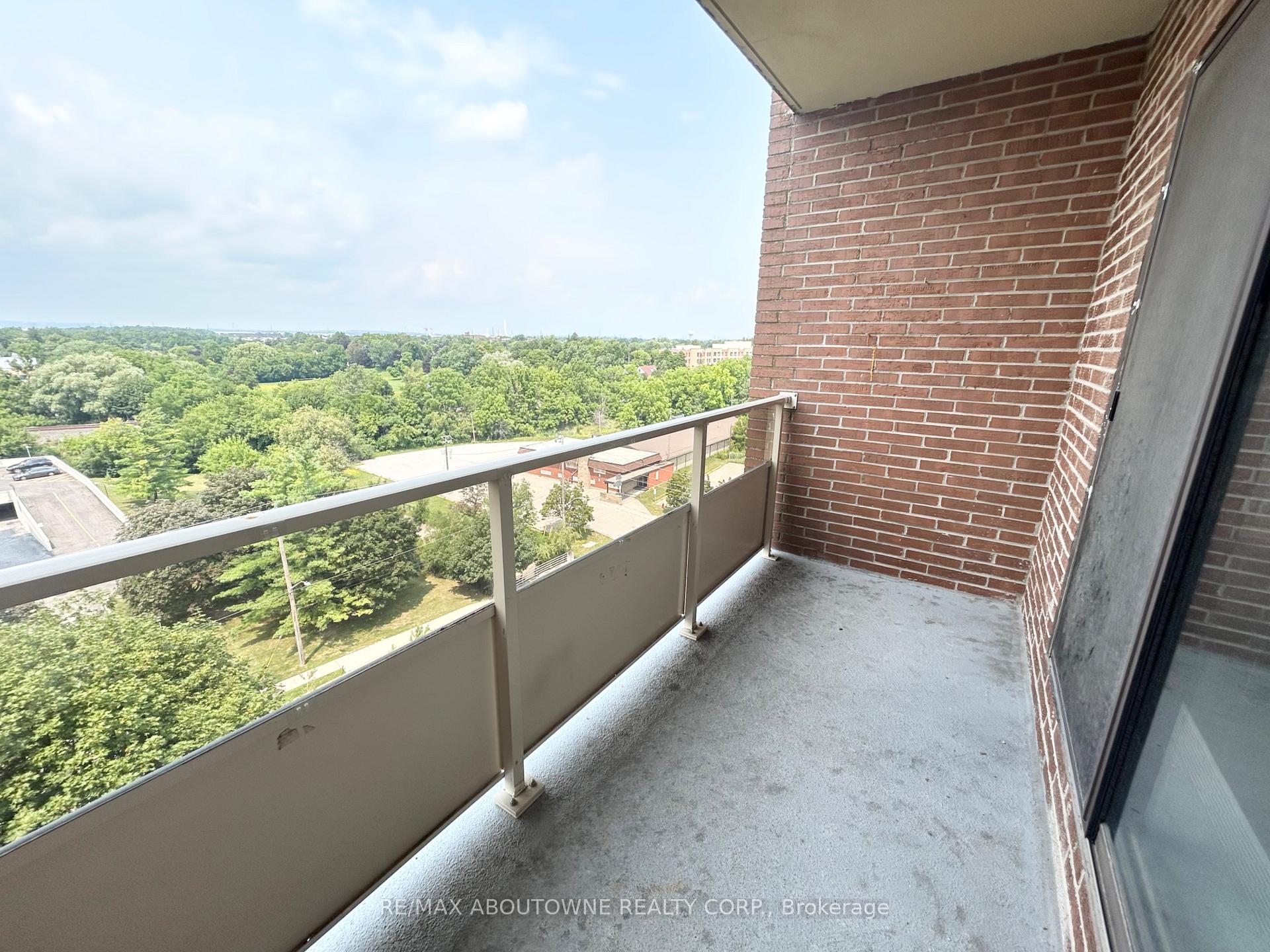 Photo 17 of Unit 904, 82 Millside Drive, Milton, Old Milton — HOMEH