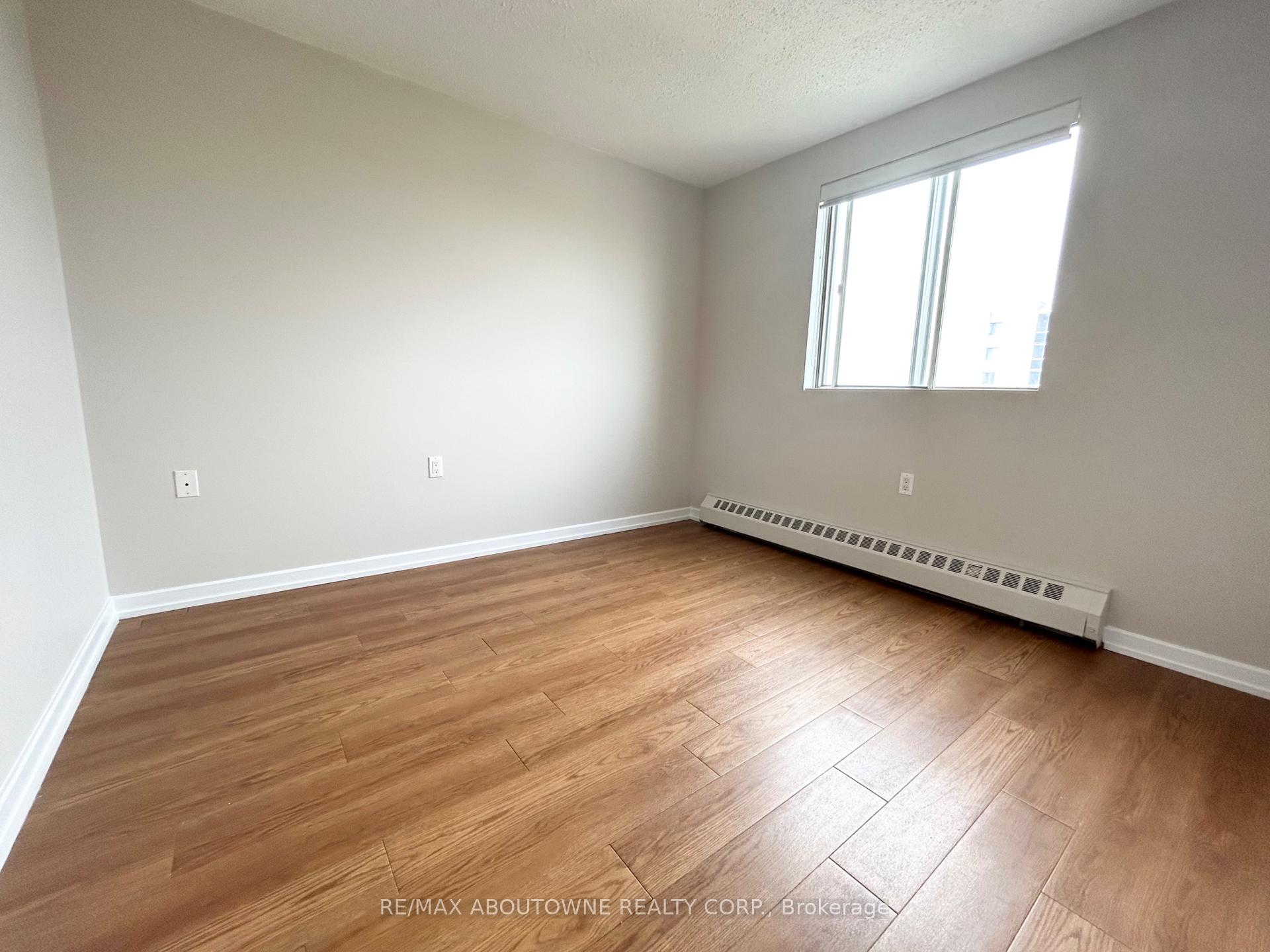 Photo 13 of Unit 1003, 82 Millside Drive, Milton, Old Milton — HOMEH