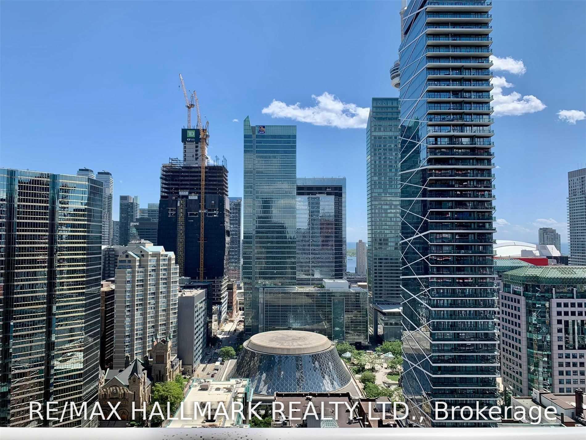 Photo 15 of Unit 2703, 126 Simcoe Street, Toronto, Waterfront Communities — HOMEH