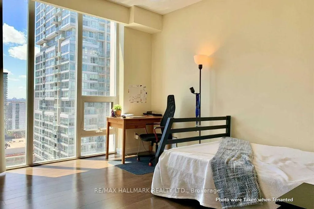 Photo 9 of Unit 2703, 126 Simcoe Street, Toronto, Waterfront Communities — HOMEH