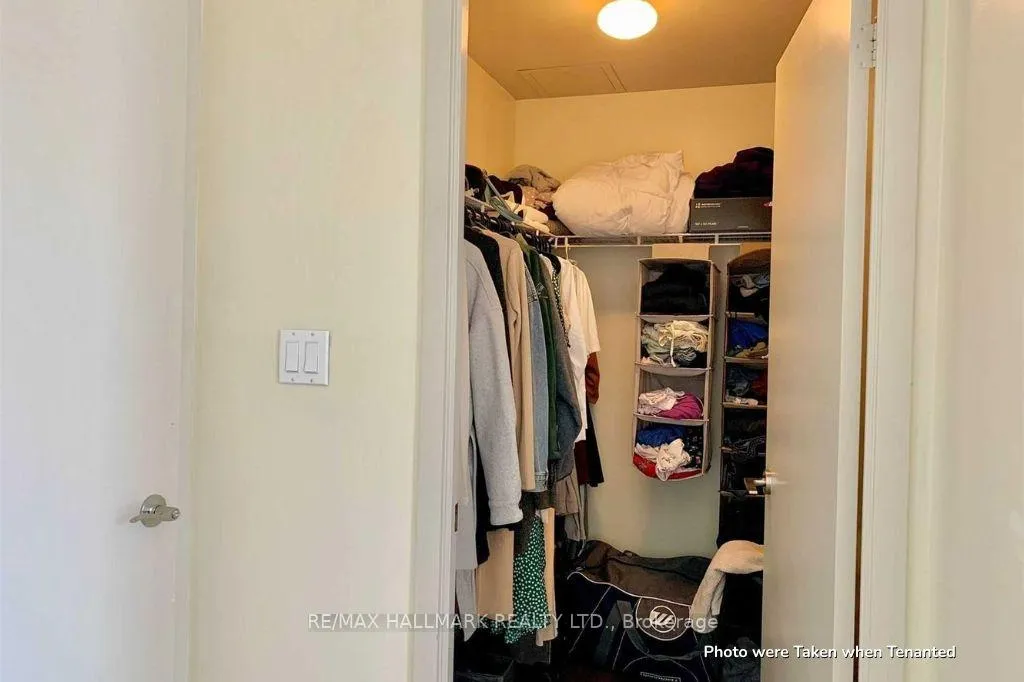 Photo 10 of Unit 2703, 126 Simcoe Street, Toronto, Waterfront Communities — HOMEH