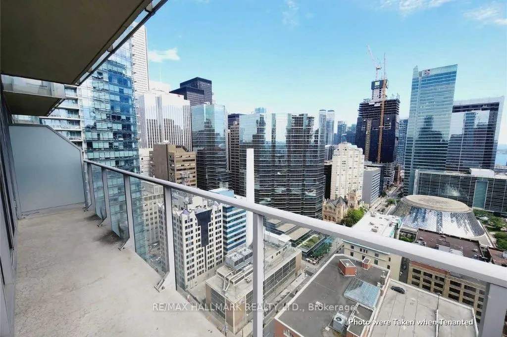 Photo 12 of Unit 2703, 126 Simcoe Street, Toronto, Waterfront Communities — HOMEH