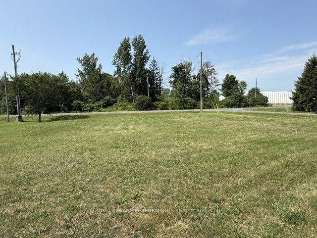 Photo 3 of 2 Moss Drive, South Stormont, Long Sault — HOMEH