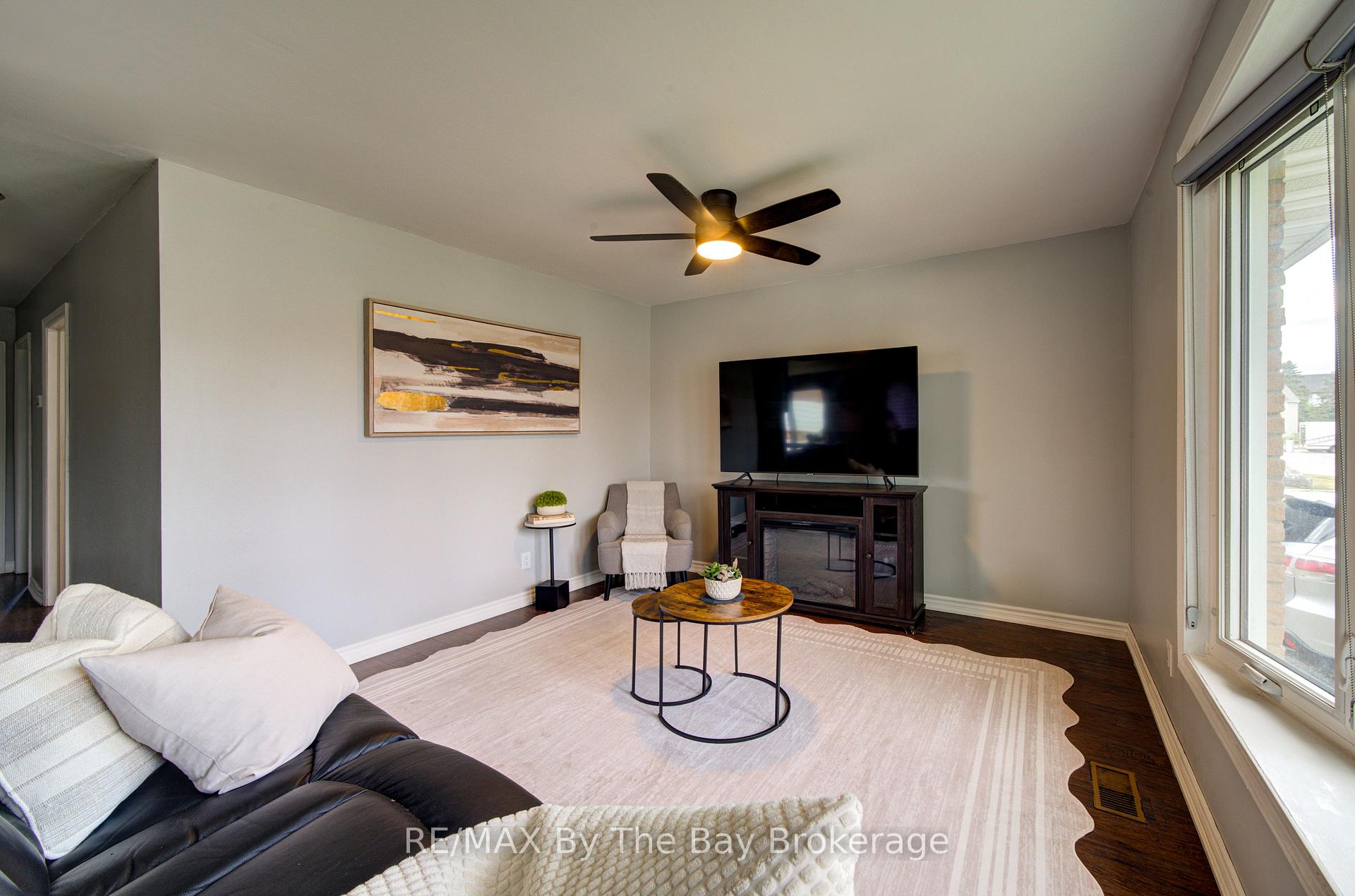 Photo 17 of 4 Watts Crescent, Collingwood — HOMEH