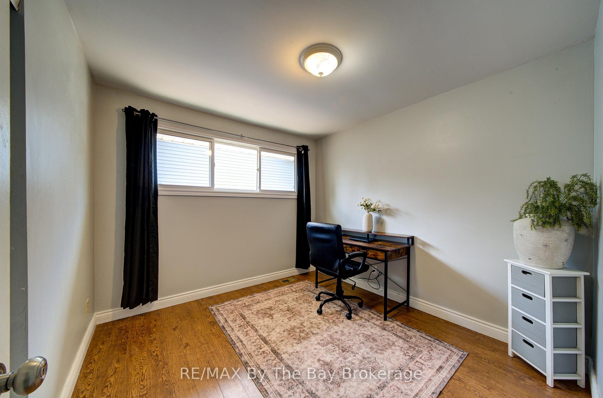 Photo 22 of 4 Watts Crescent, Collingwood — HOMEH