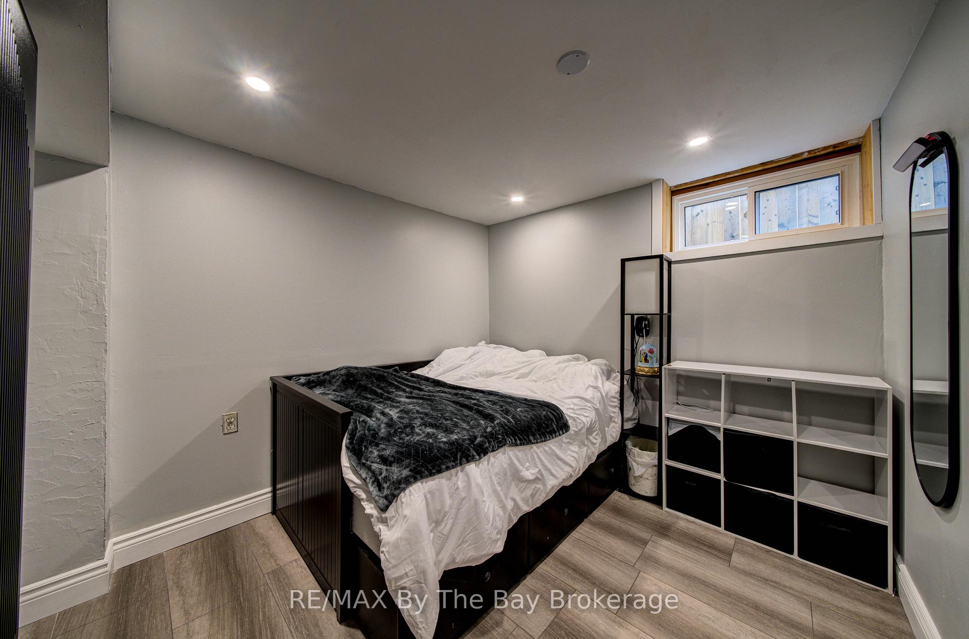 Photo 33 of 4 Watts Crescent, Collingwood — HOMEH