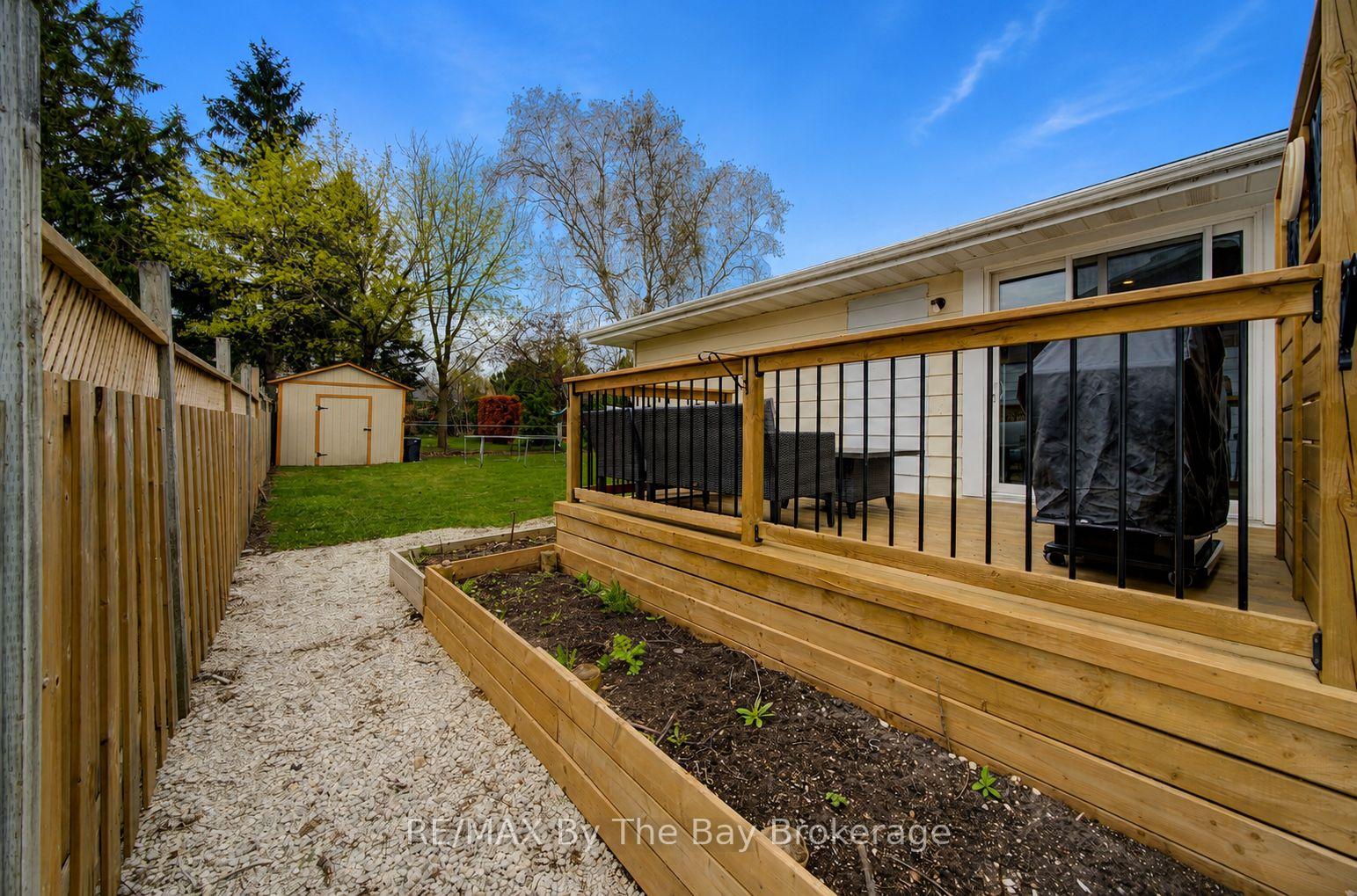 Photo 41 of 4 Watts Crescent, Collingwood — HOMEH