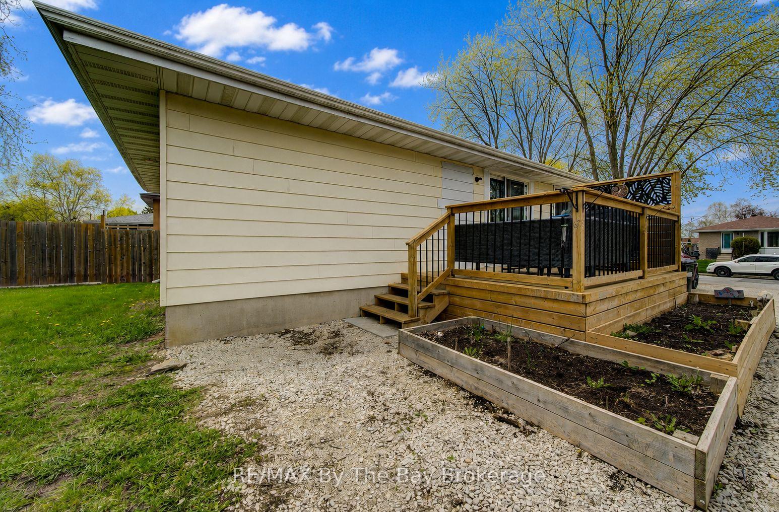 Photo 42 of 4 Watts Crescent, Collingwood — HOMEH