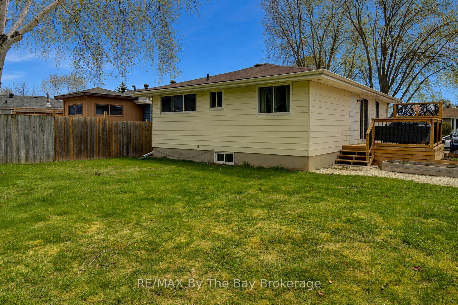 Photo 44 of 4 Watts Crescent, Collingwood — HOMEH