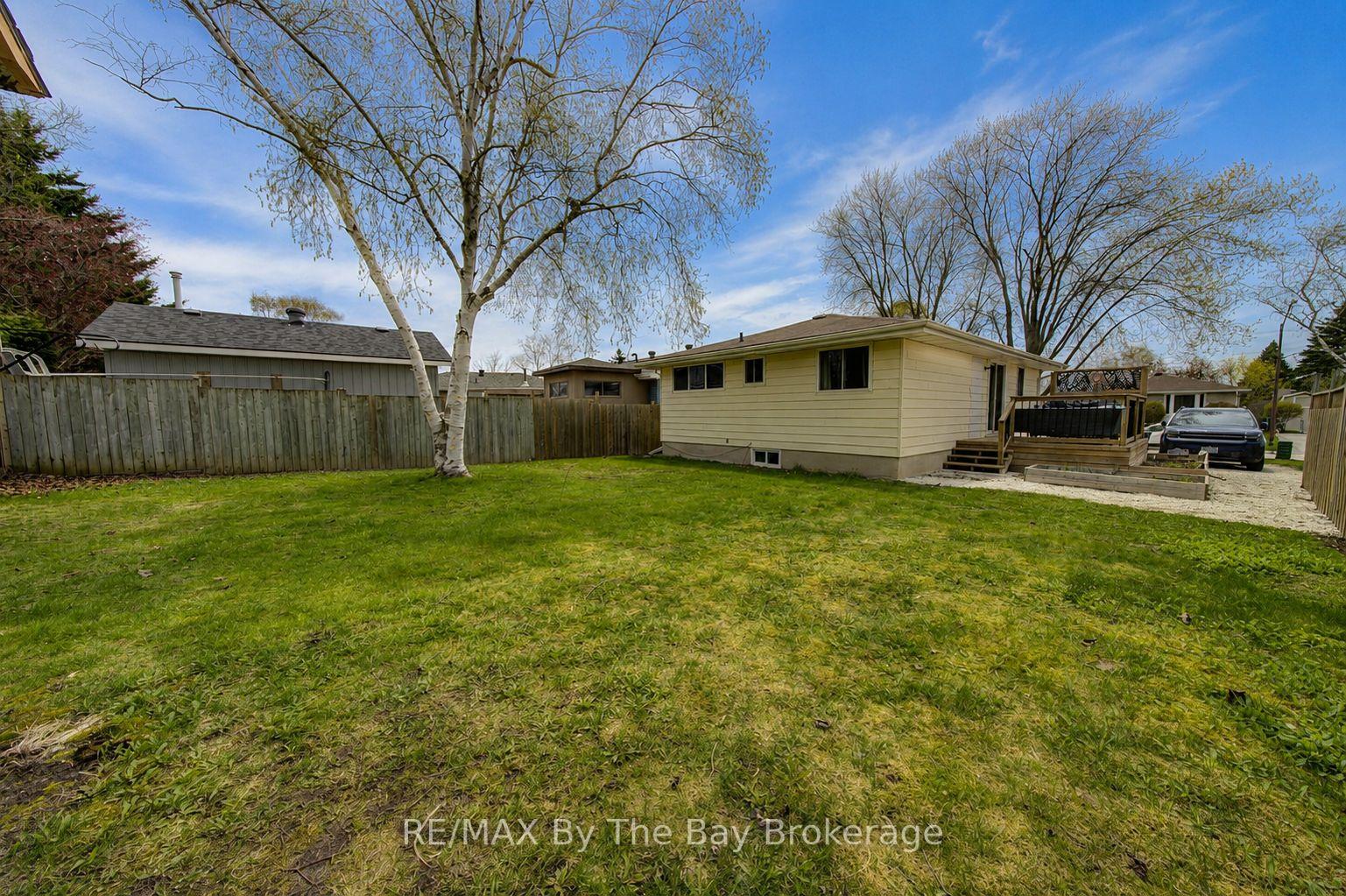 Photo 45 of 4 Watts Crescent, Collingwood — HOMEH