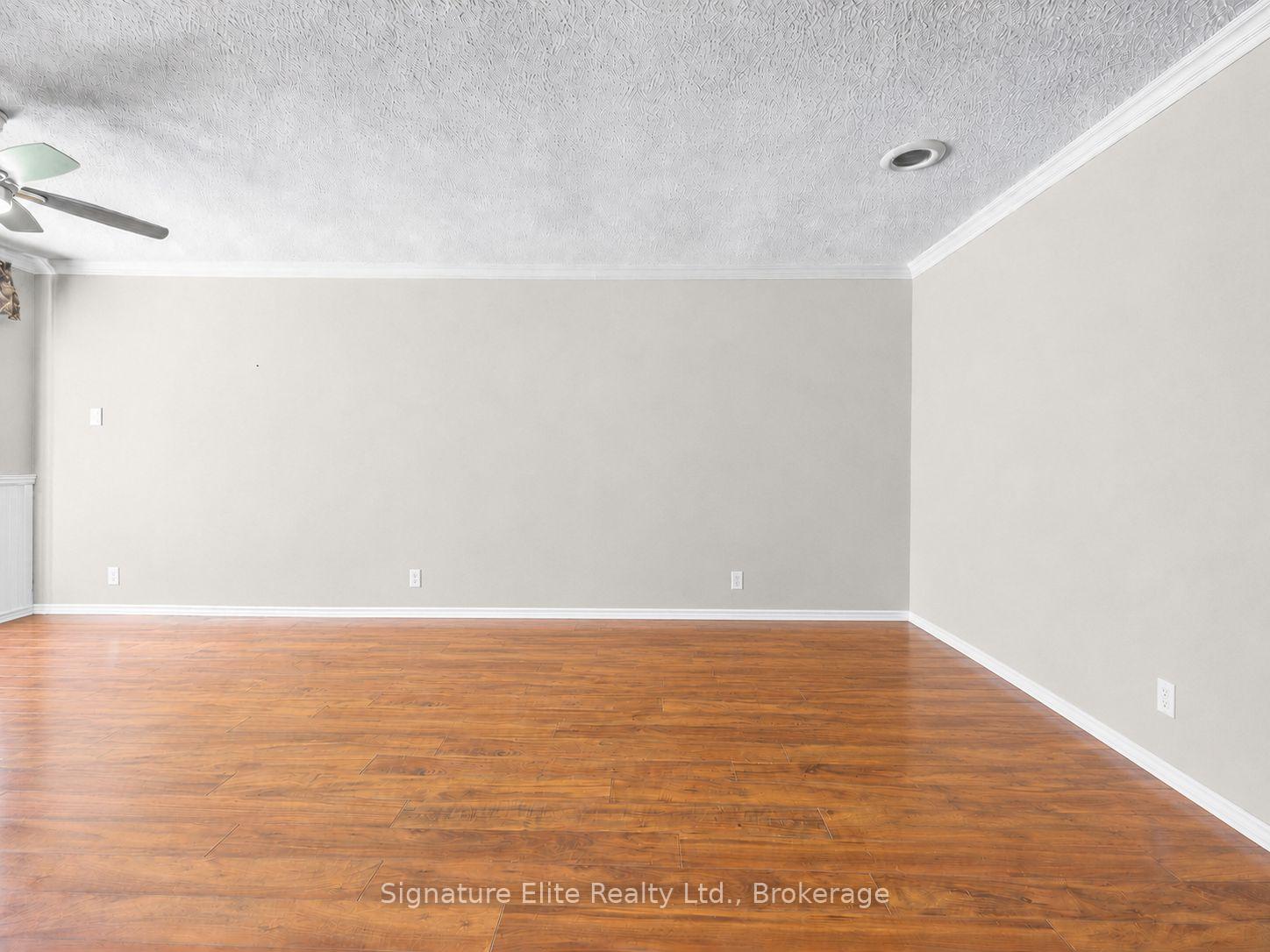 Photo 7 of 44 Westbourne Avenue, Scarborough, Clairlea-Birchmount — HOMEH