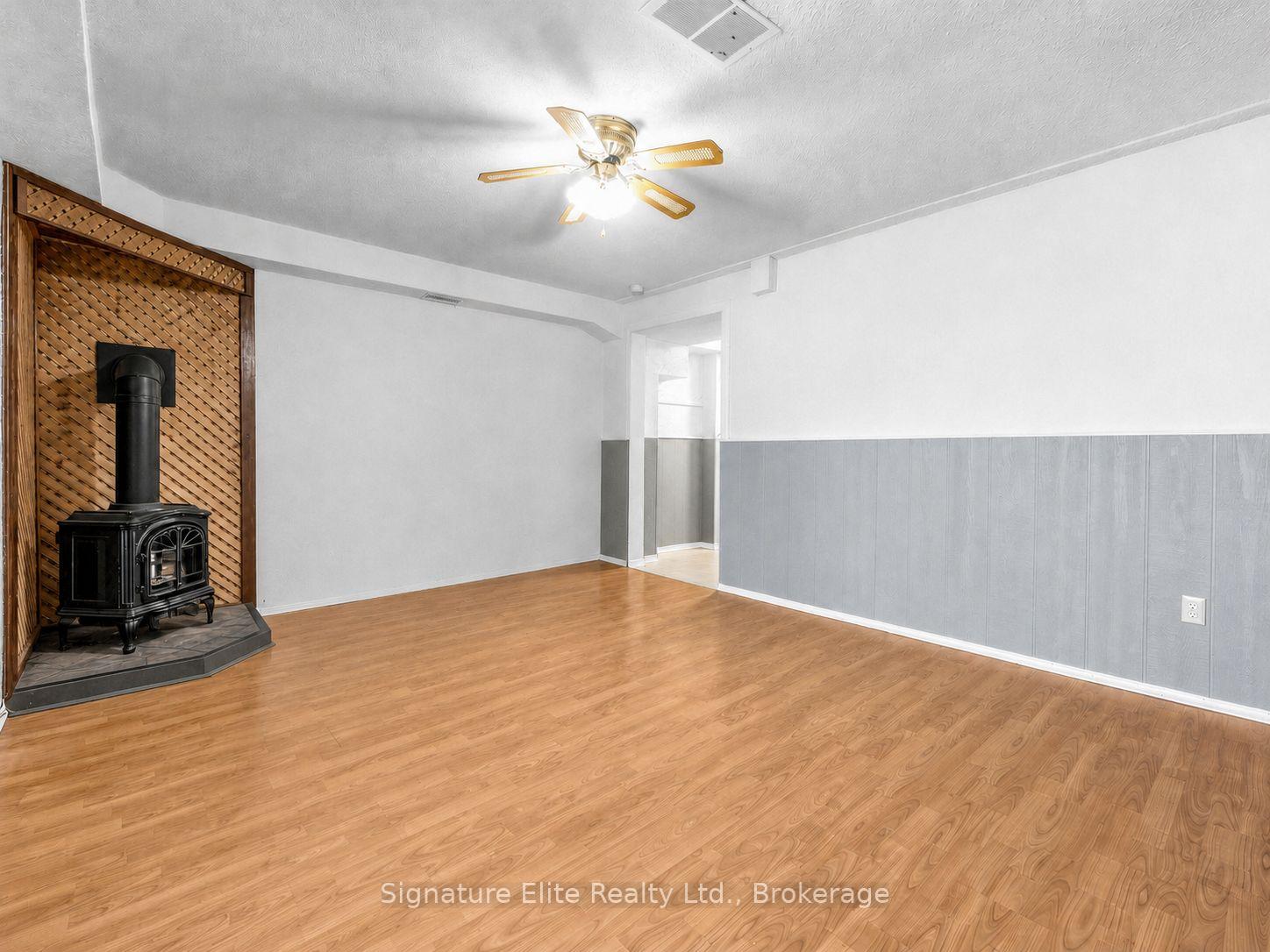 Photo 25 of 44 Westbourne Avenue, Scarborough, Clairlea-Birchmount — HOMEH