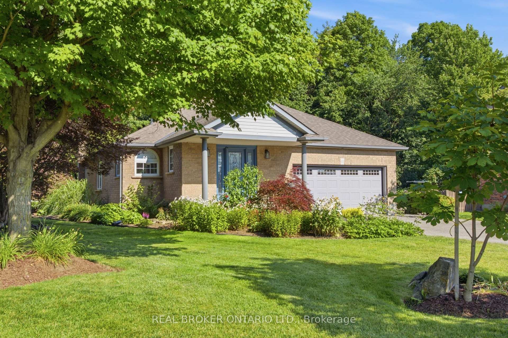 Photo 3 of 13 Burlwood Drive, Woolwich, Confederation Heights — HOMEH
