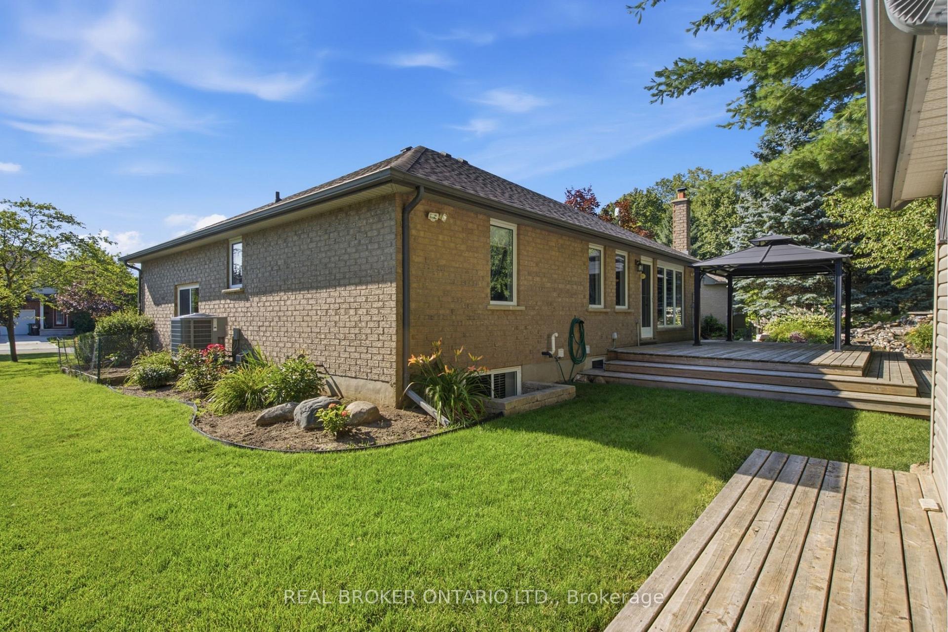 Photo 8 of 13 Burlwood Drive, Woolwich, Confederation Heights — HOMEH