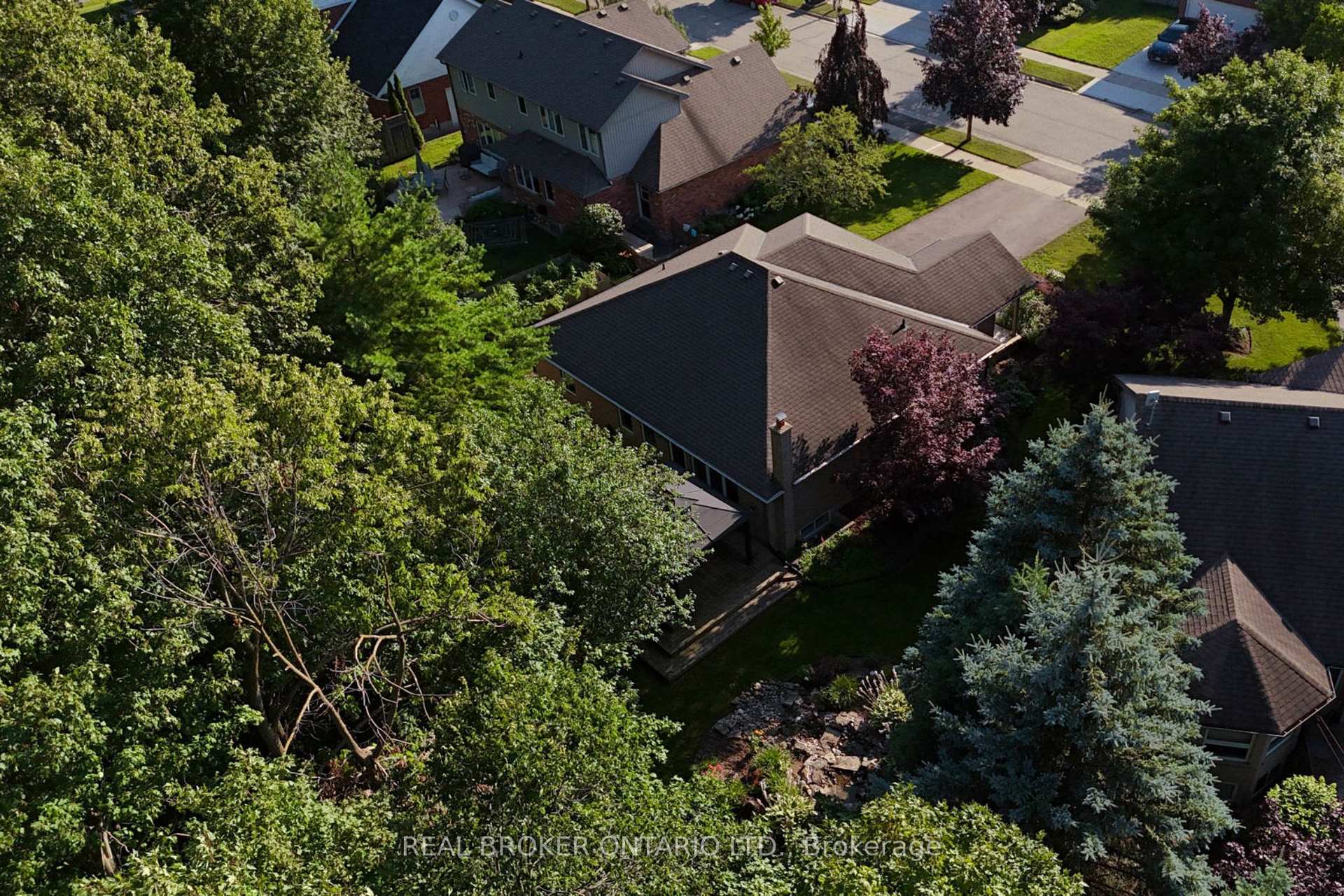 Photo 15 of 13 Burlwood Drive, Woolwich, Confederation Heights — HOMEH