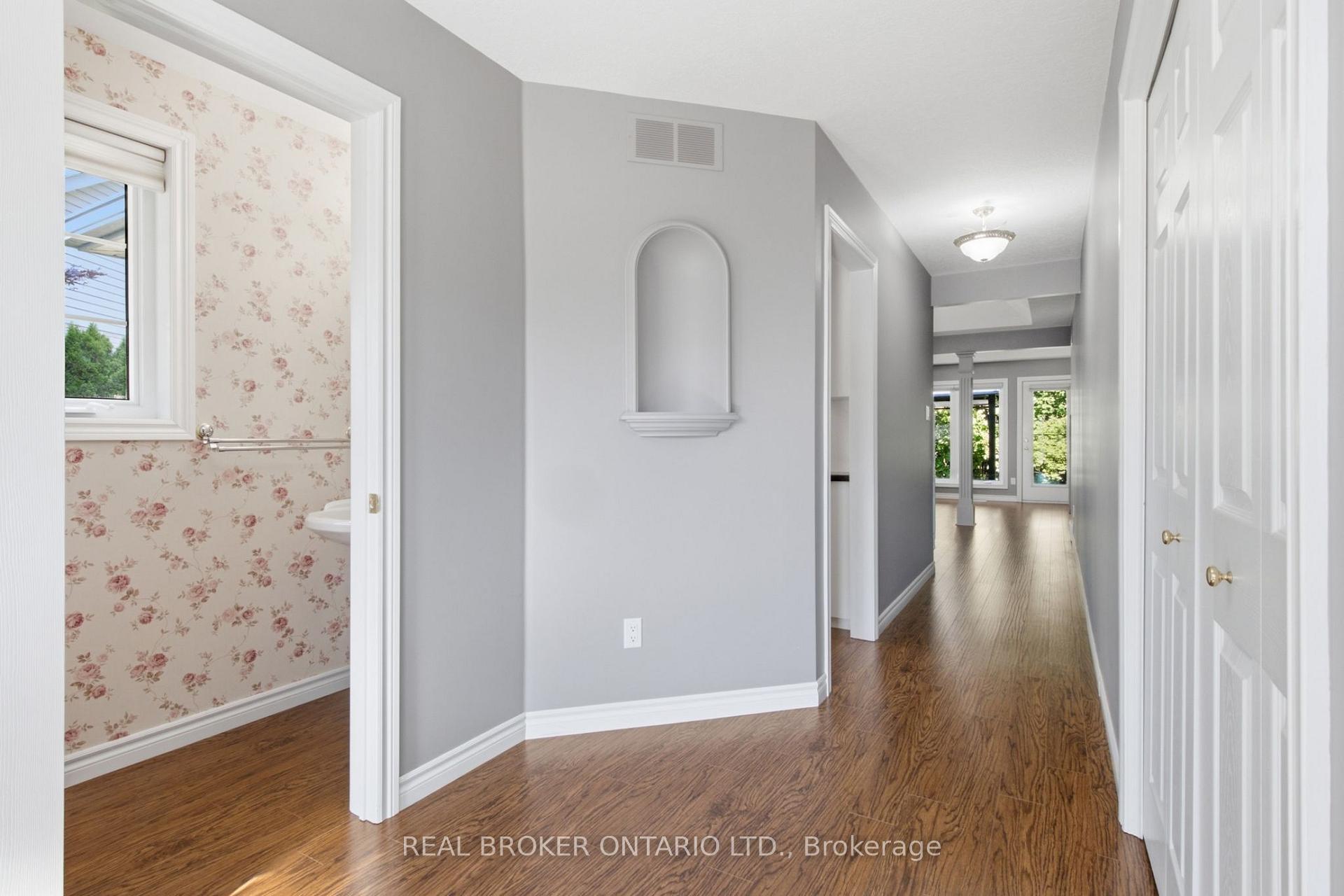 Photo 18 of 13 Burlwood Drive, Woolwich, Confederation Heights — HOMEH