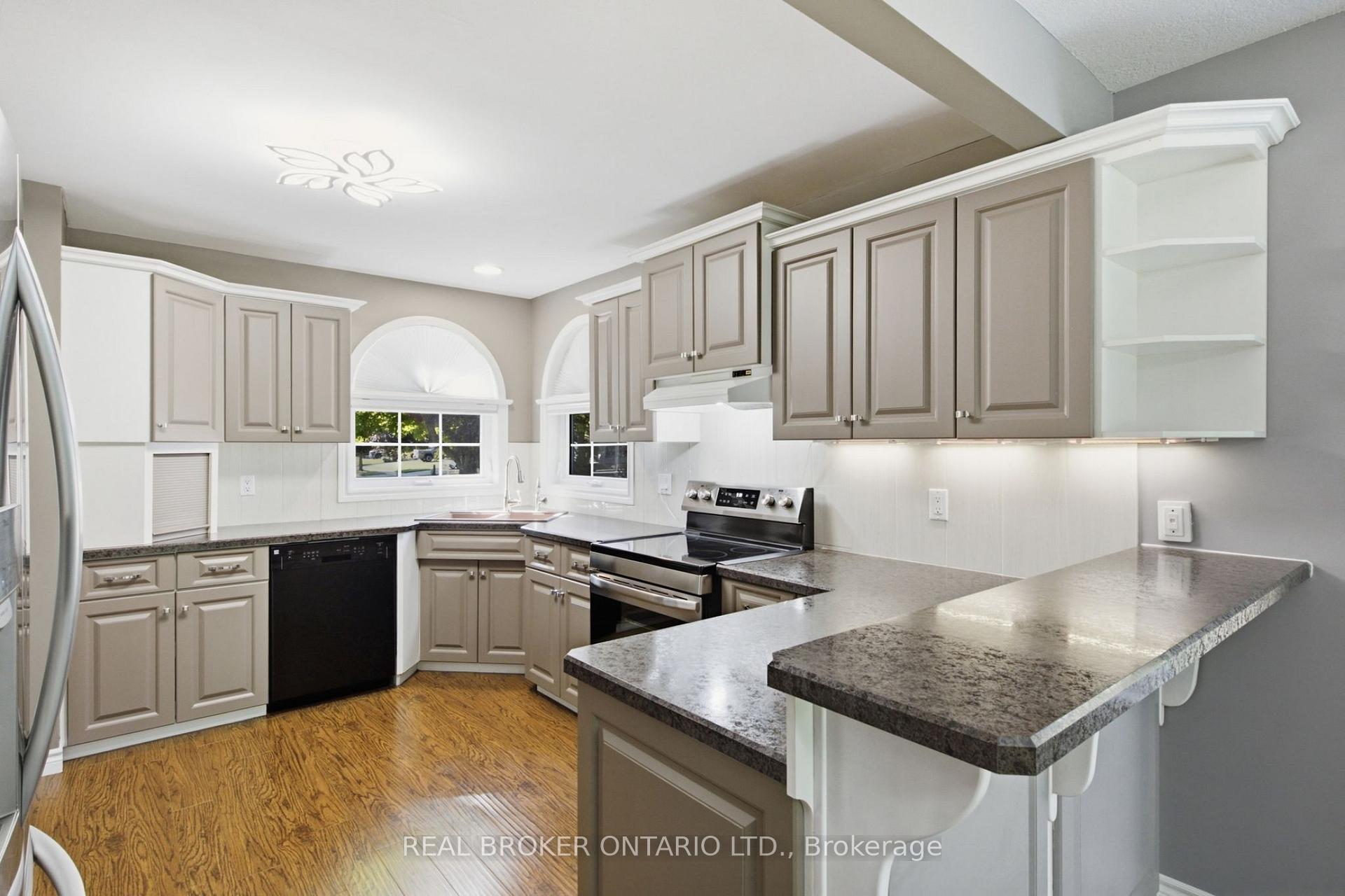 Photo 26 of 13 Burlwood Drive, Woolwich, Confederation Heights — HOMEH