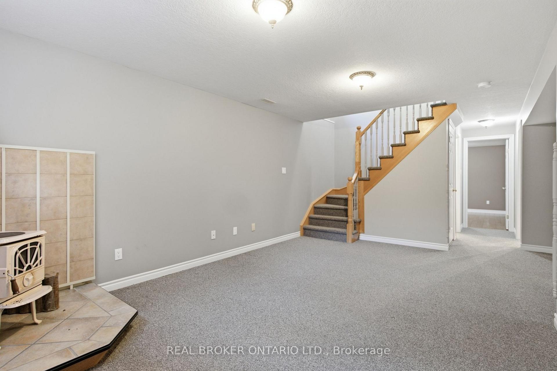 Photo 36 of 13 Burlwood Drive, Woolwich, Confederation Heights — HOMEH