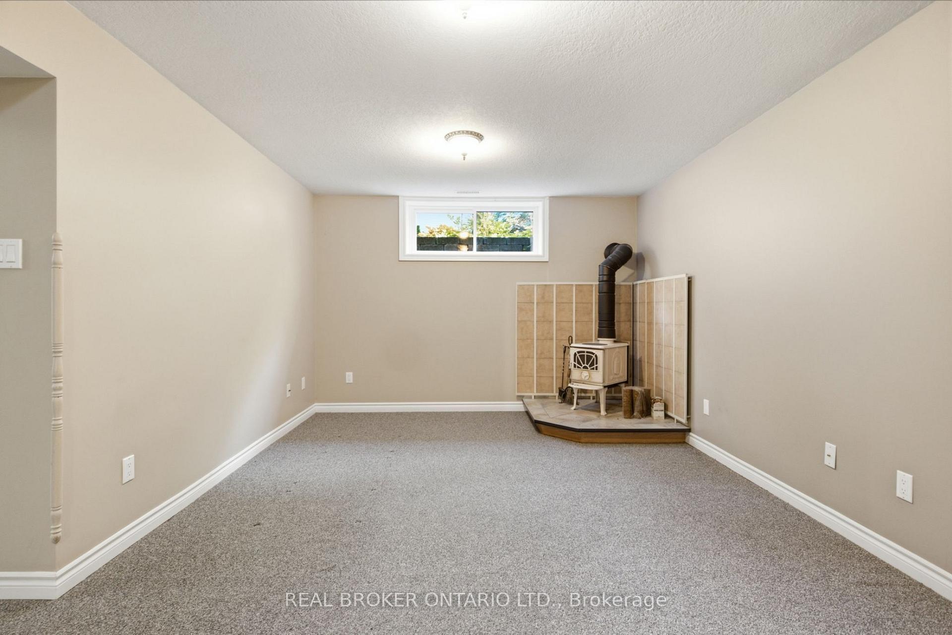 Photo 37 of 13 Burlwood Drive, Woolwich, Confederation Heights — HOMEH
