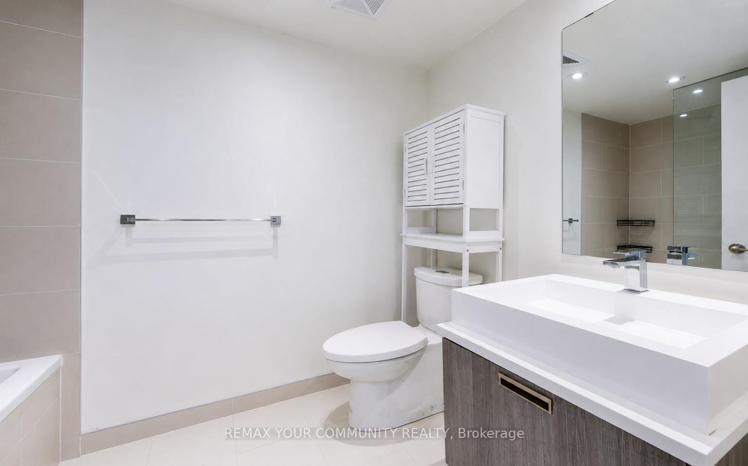 Photo 11 of Unit 503, 246 Logan Avenue, Toronto, South Riverdale — HOMEH