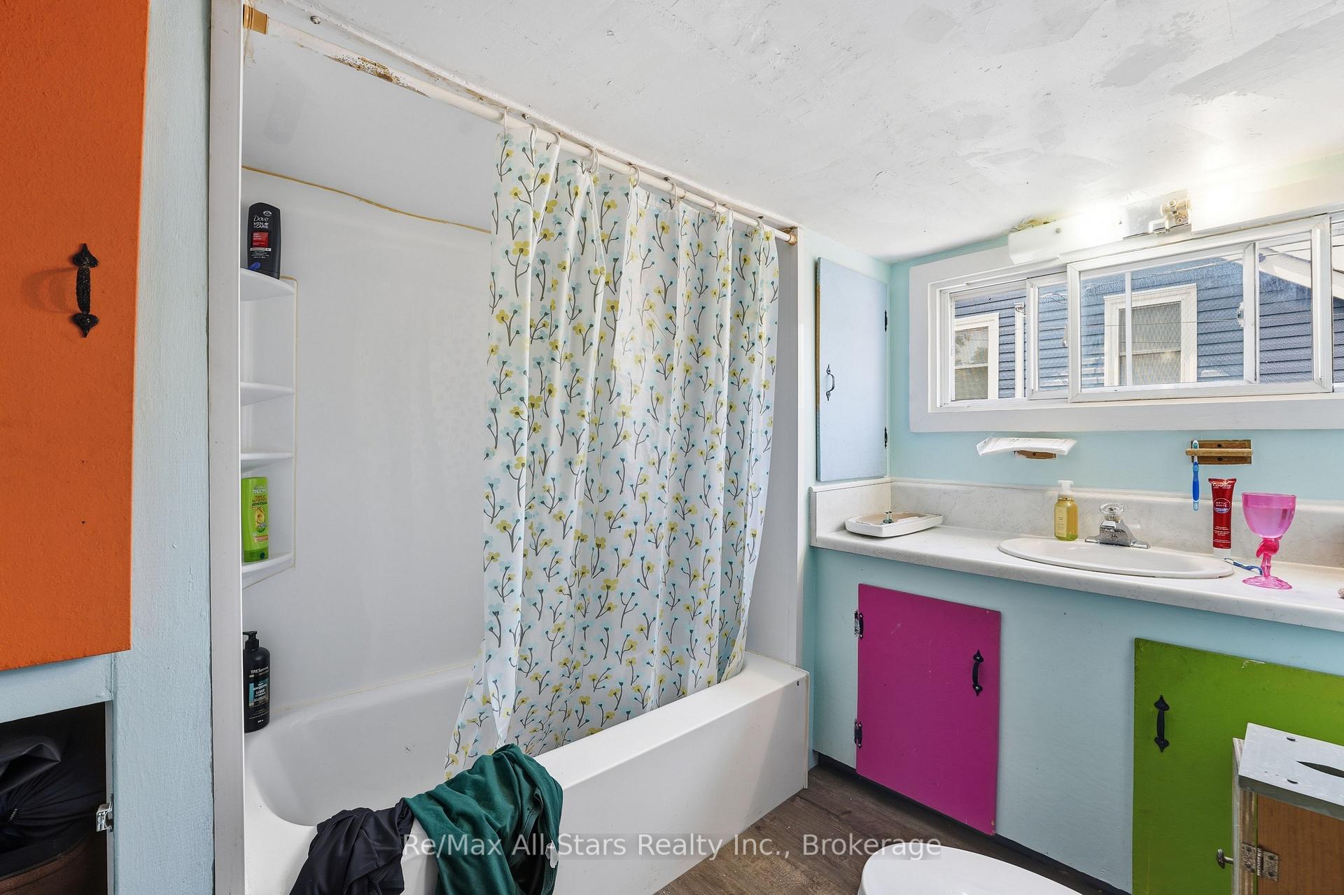 Photo 28 of 106 Bond Street E, Kawartha Lakes, Fenelon Falls — HOMEH