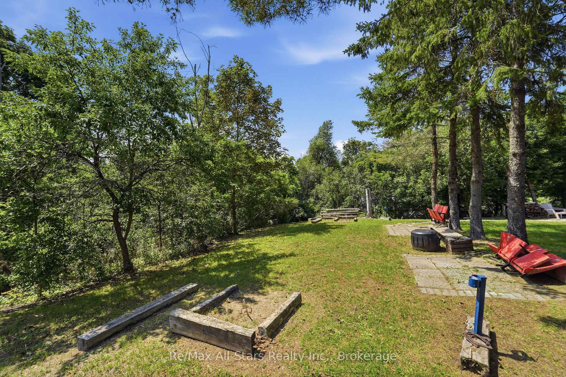 Photo 40 of 106 Bond Street E, Kawartha Lakes, Fenelon Falls — HOMEH