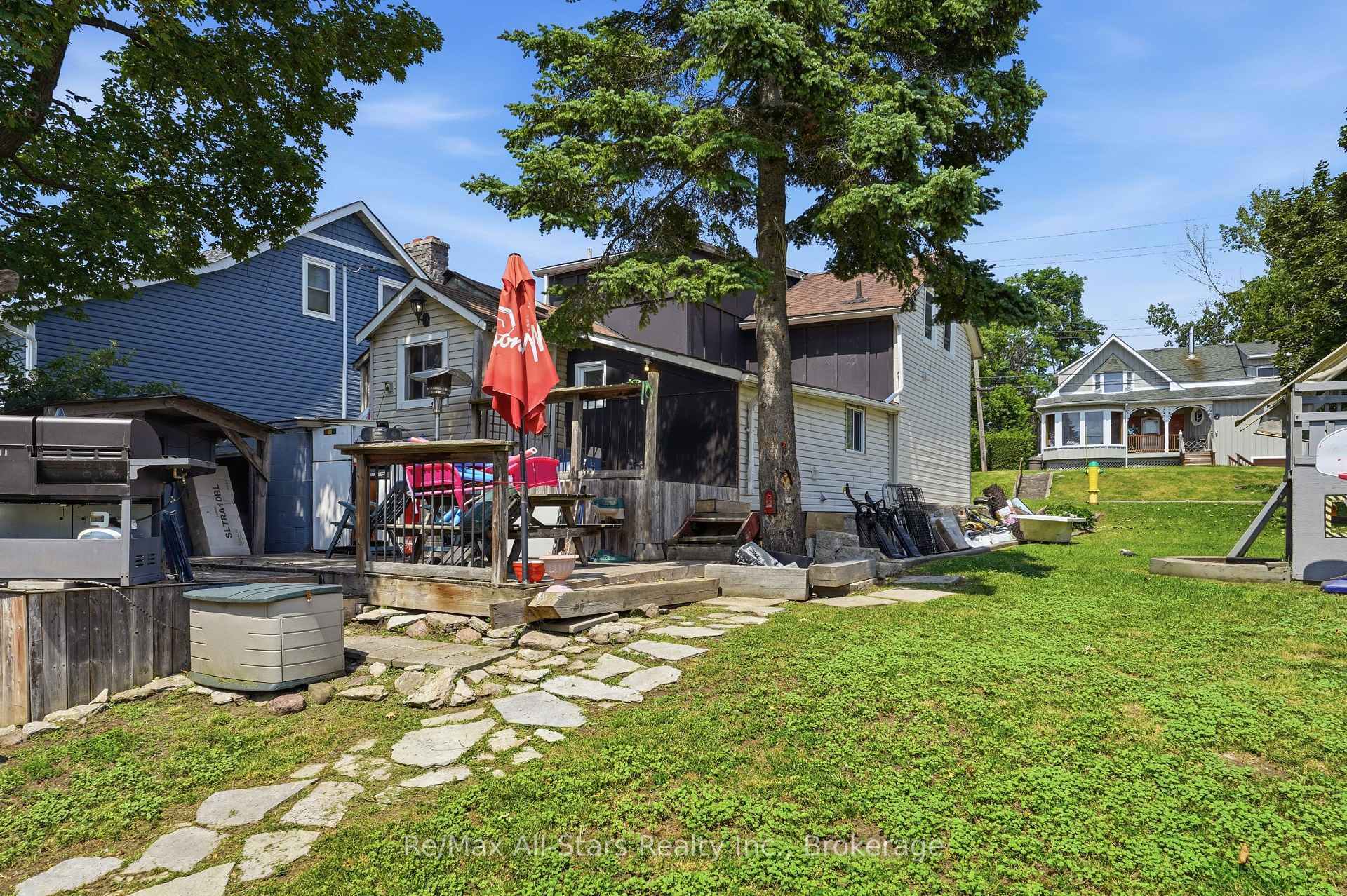 Photo 41 of 106 Bond Street E, Kawartha Lakes, Fenelon Falls — HOMEH