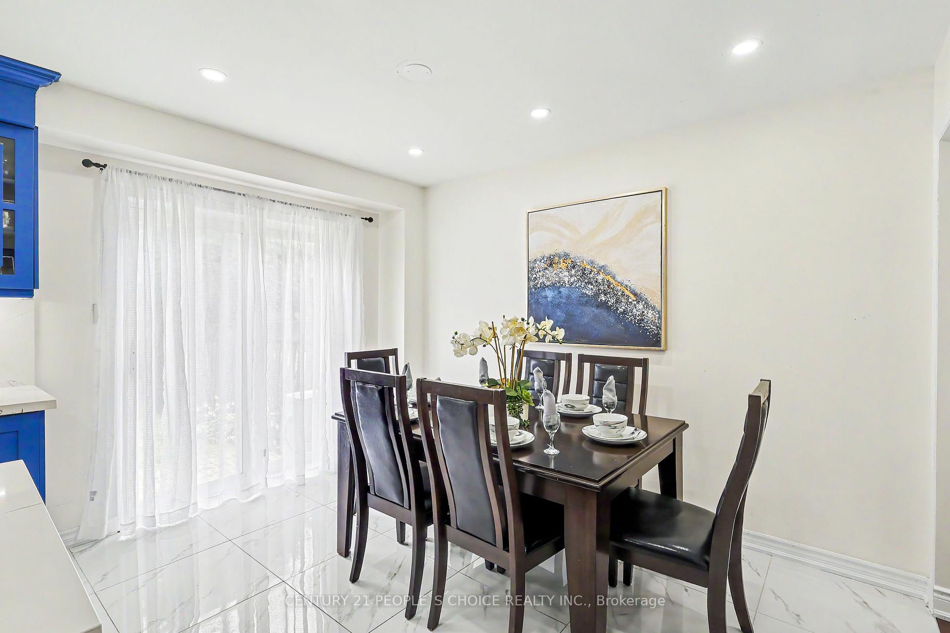 Photo 17 of 97 Zia Dodda Crescent, Brampton, Bram East — HOMEH