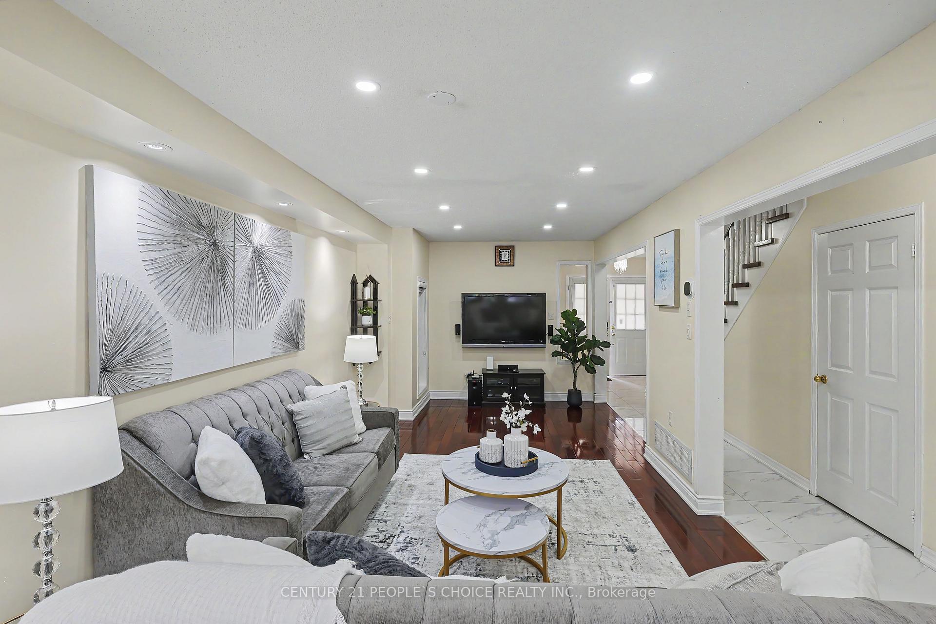 Photo 18 of 97 Zia Dodda Crescent, Brampton, Bram East — HOMEH