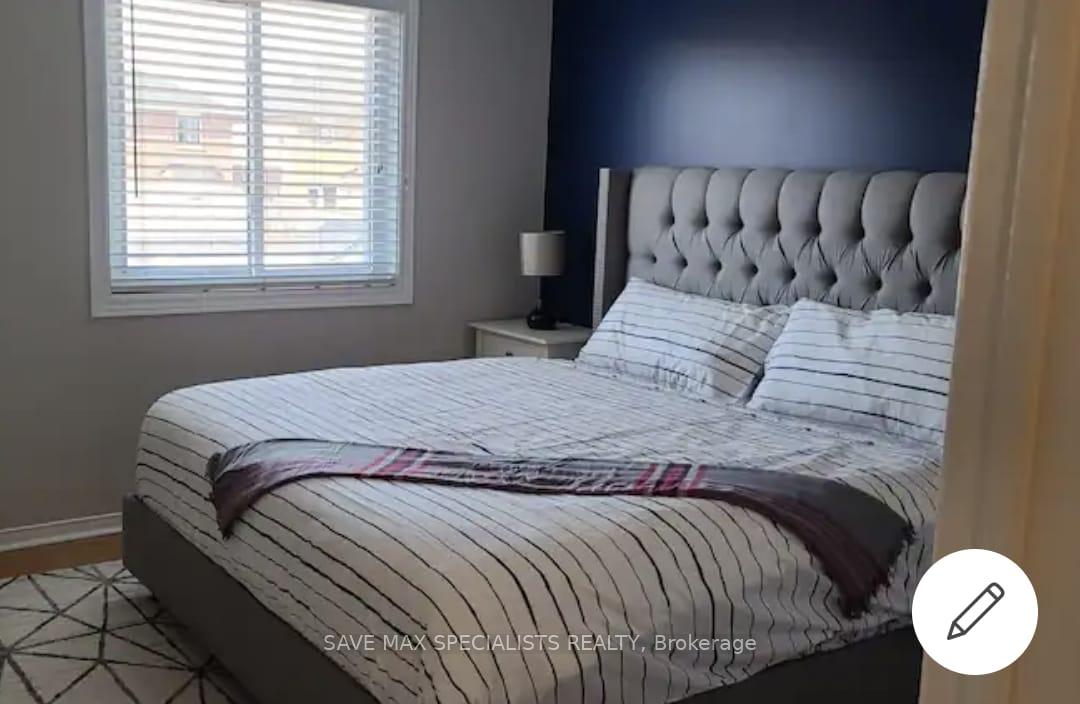 Photo 5 of 1393 Inuit Trail, Mississauga, Meadowvale Village — HOMEH