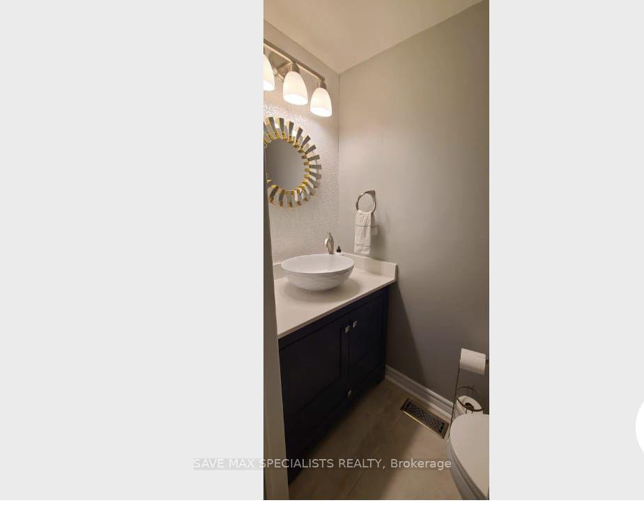 Photo 6 of 1393 Inuit Trail, Mississauga, Meadowvale Village — HOMEH