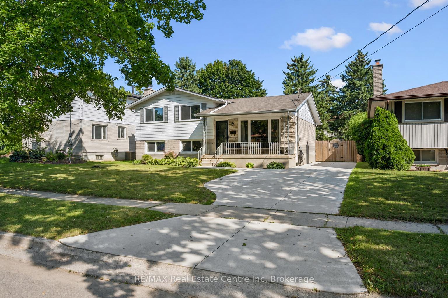 Photo 1 of 35 Golfview Road, Guelph, Victoria North — HOMEH