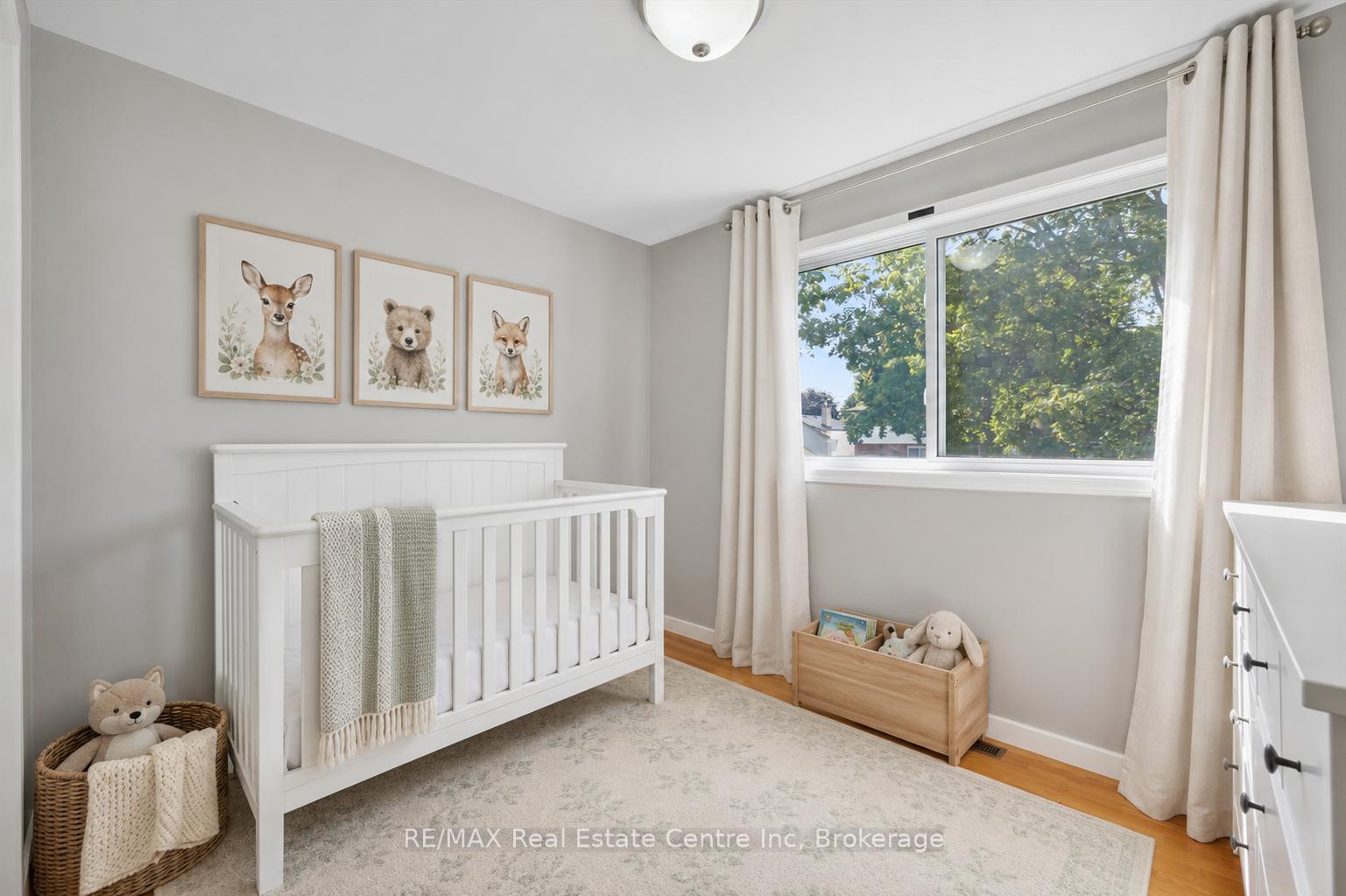 Photo 12 of 35 Golfview Road, Guelph, Victoria North — HOMEH