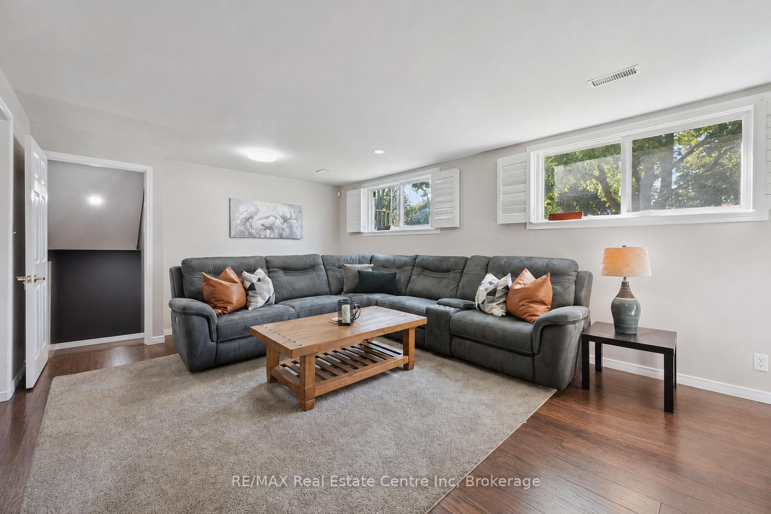 Photo 14 of 35 Golfview Road, Guelph, Victoria North — HOMEH