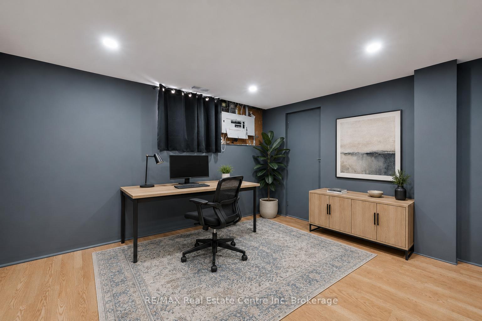 Photo 16 of 35 Golfview Road, Guelph, Victoria North — HOMEH